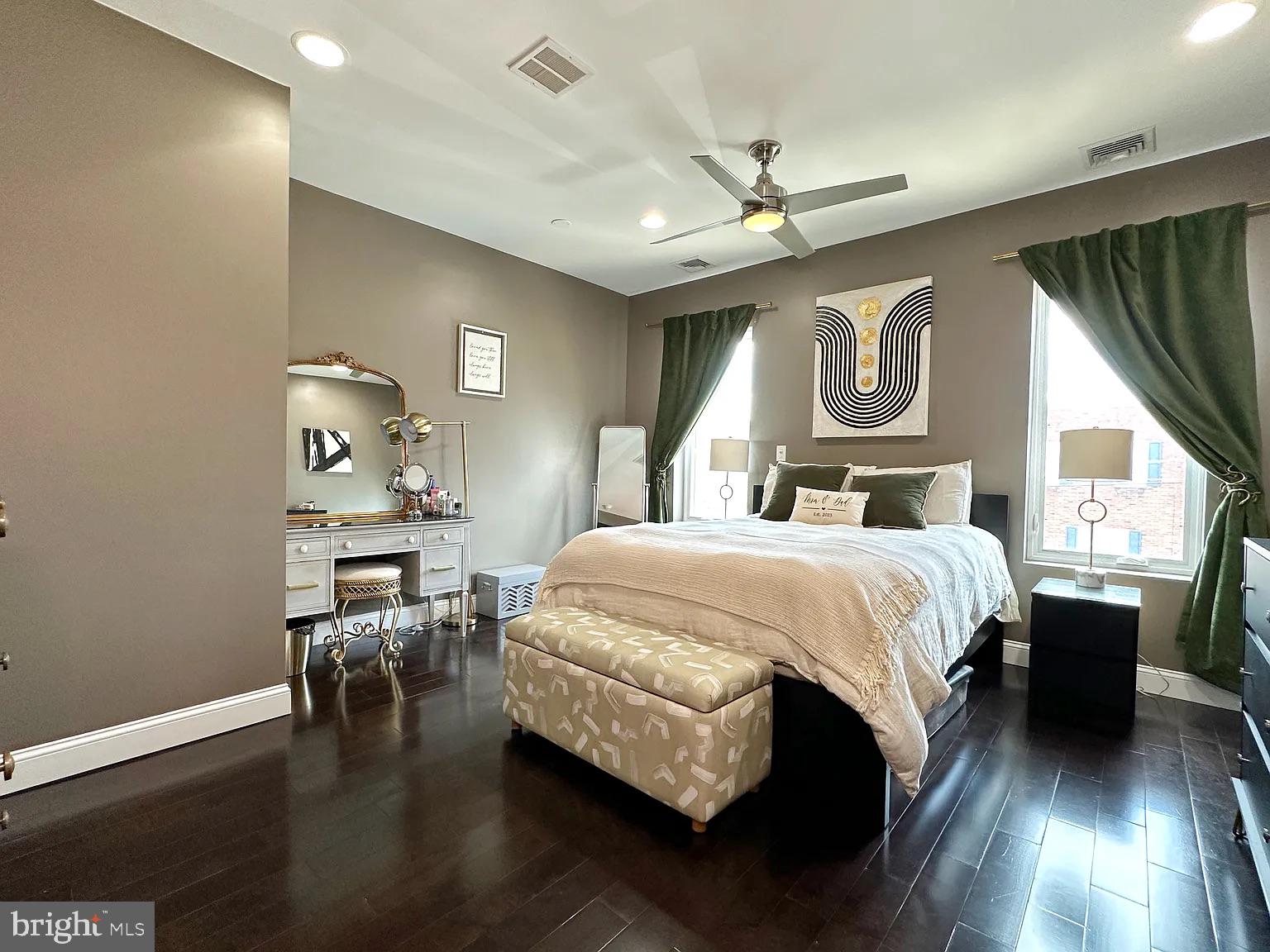 GIRARD ESTATES - Residential