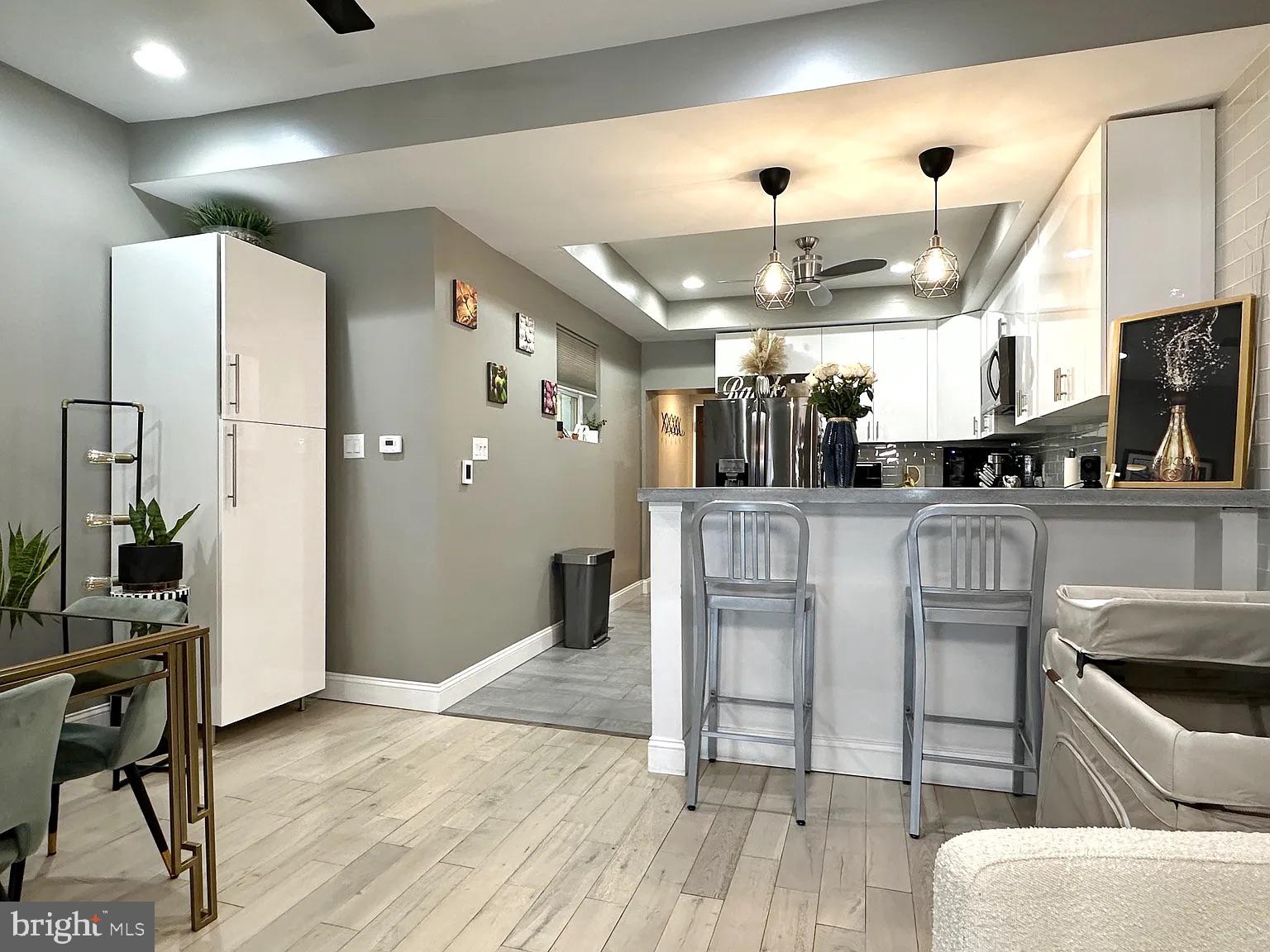 GIRARD ESTATES - Residential