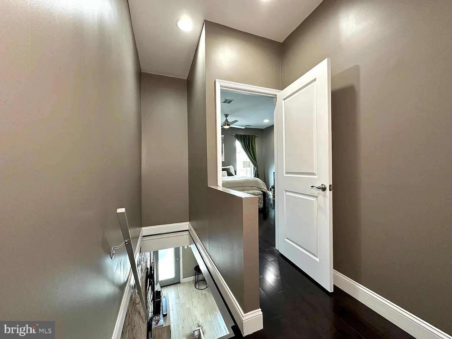 GIRARD ESTATES - Residential