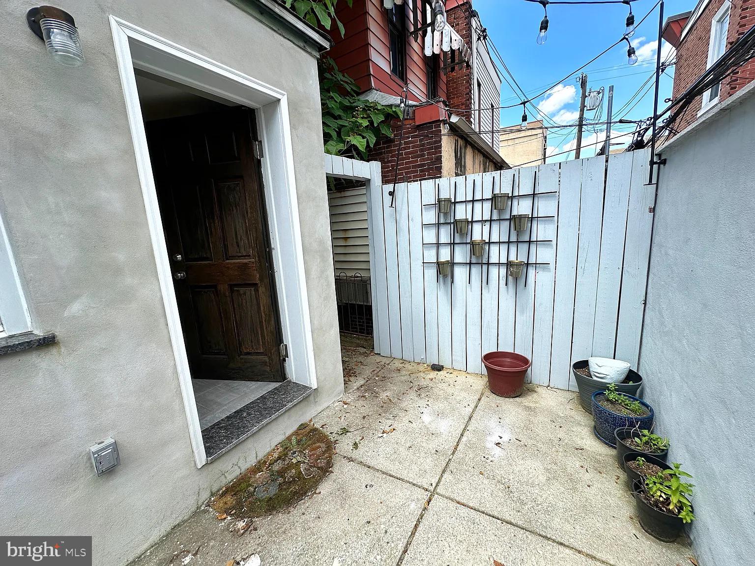 GIRARD ESTATES - Residential