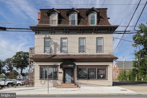 8 N BROADWAY PITMAN NJ 08071