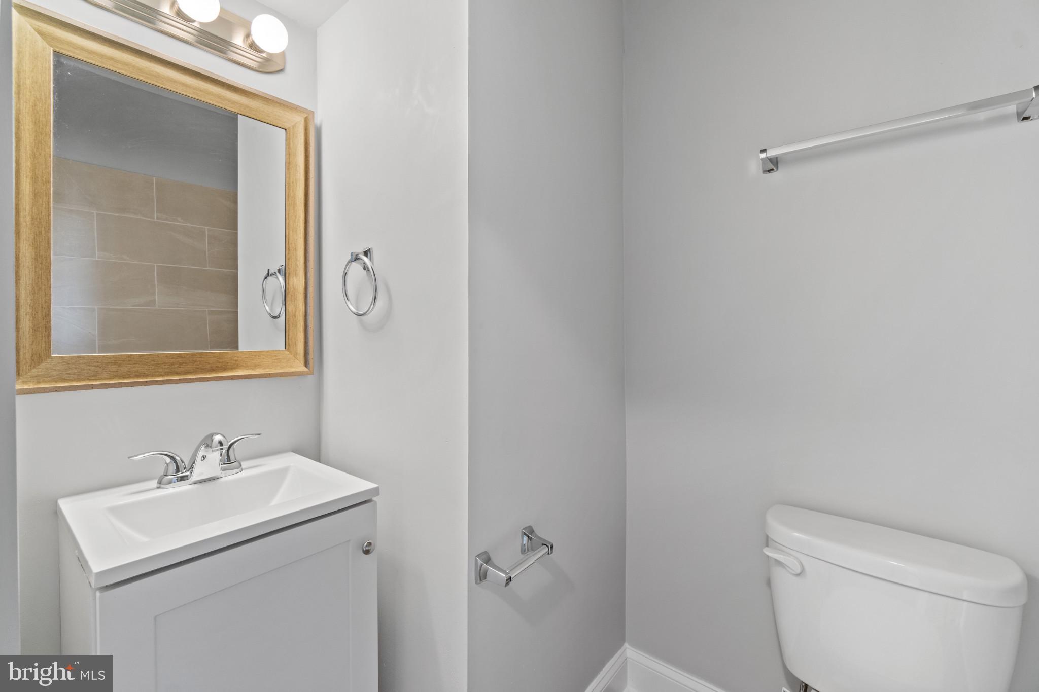 BRIDGEVIEW - GREENLAWN - Residential Lease