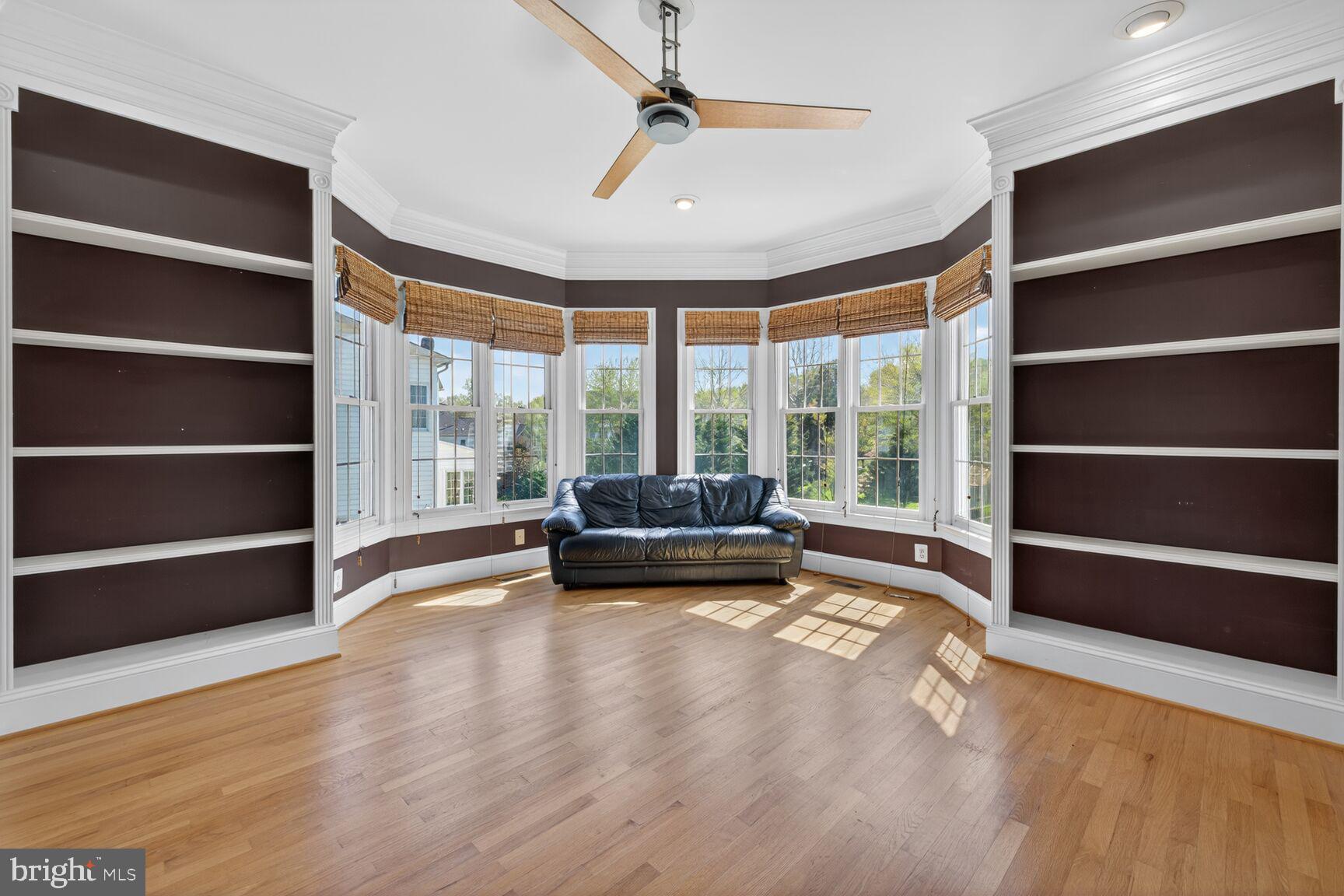 BROWNSTOWN ESTATES - Residential