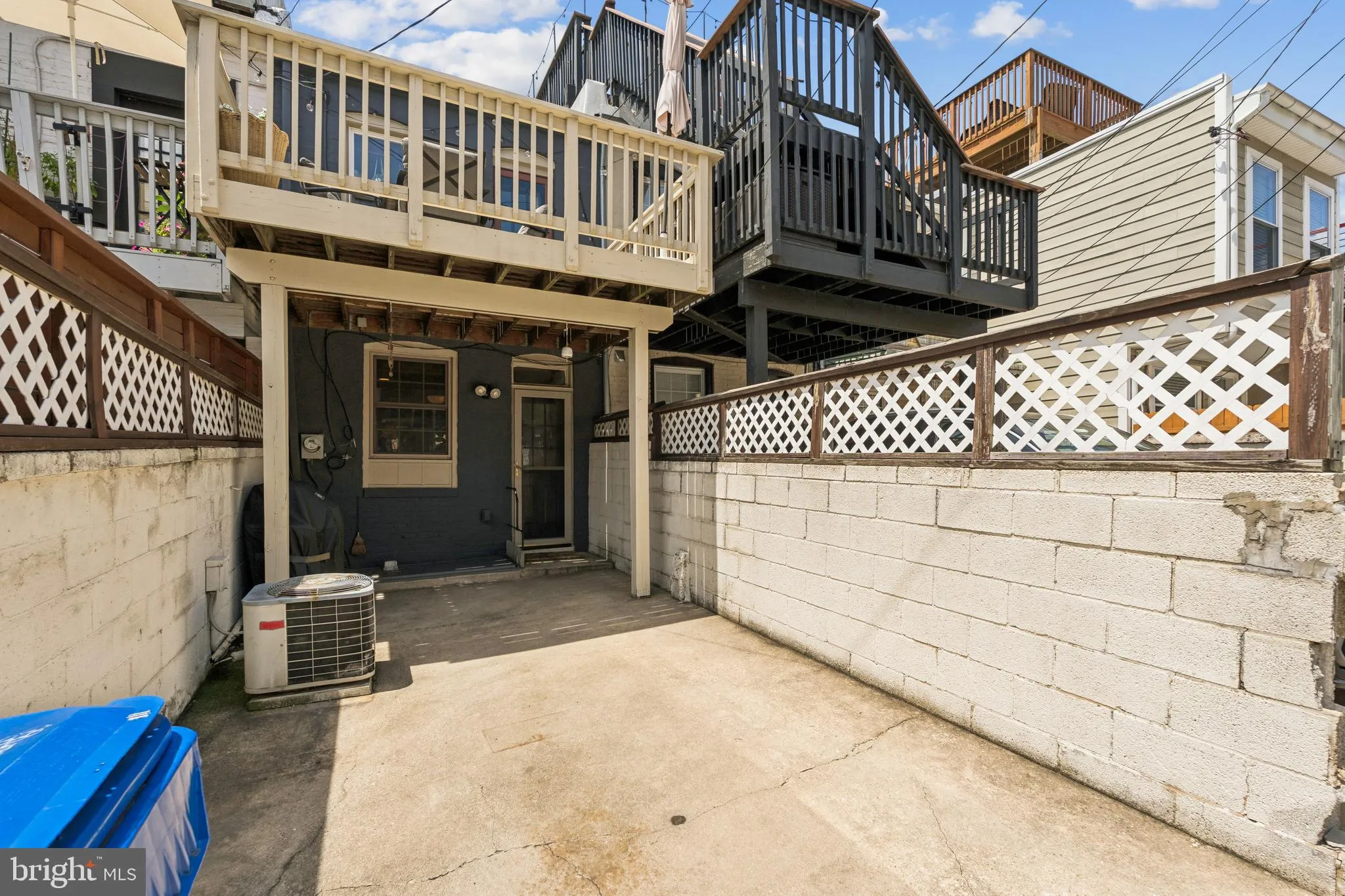 Baltimore, Maryland 21224, United States, 2 Bedrooms Bedrooms, ,1 BathroomBathrooms,Residential,Pending,181310