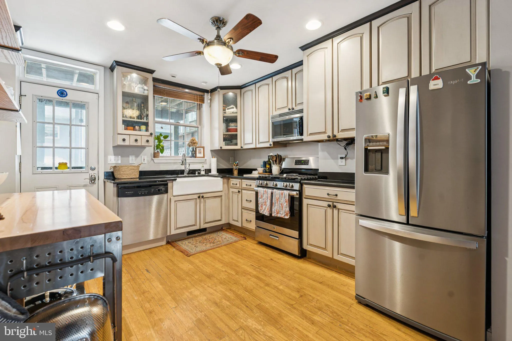 Baltimore, Maryland 21224, United States, 2 Bedrooms Bedrooms, ,1 BathroomBathrooms,Residential,Pending,181310