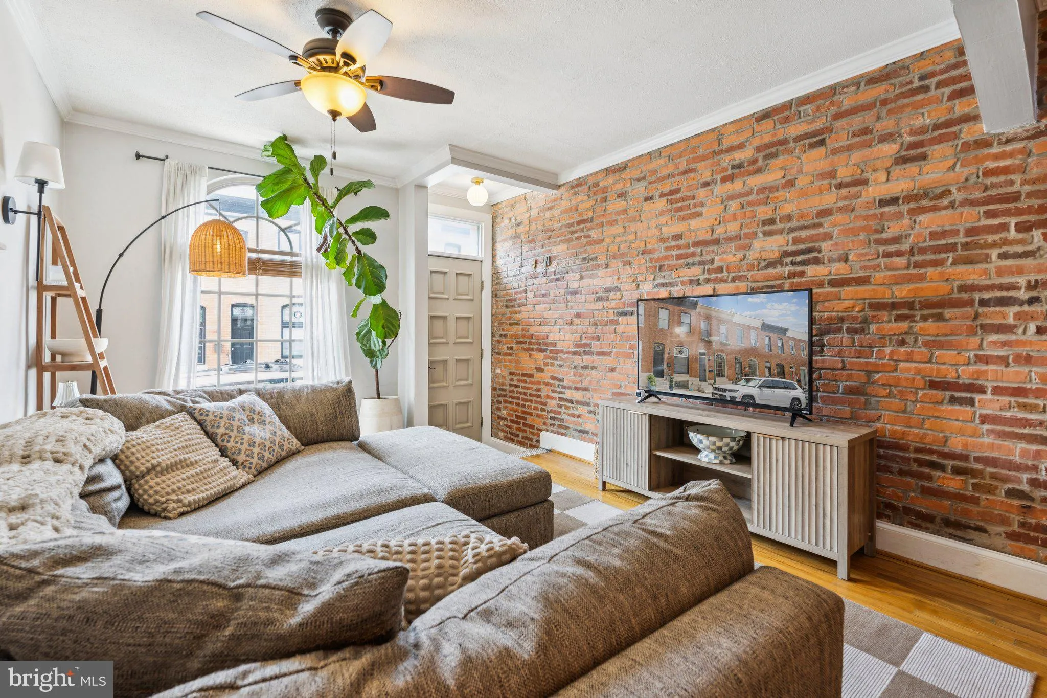 Baltimore, Maryland 21224, United States, 2 Bedrooms Bedrooms, ,1 BathroomBathrooms,Residential,Pending,181310