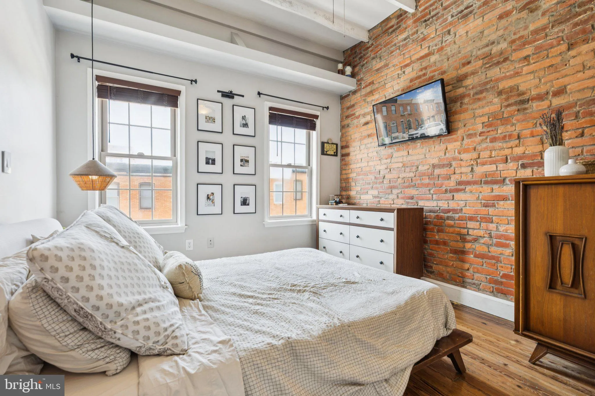 Baltimore, Maryland 21224, United States, 2 Bedrooms Bedrooms, ,1 BathroomBathrooms,Residential,Pending,181310