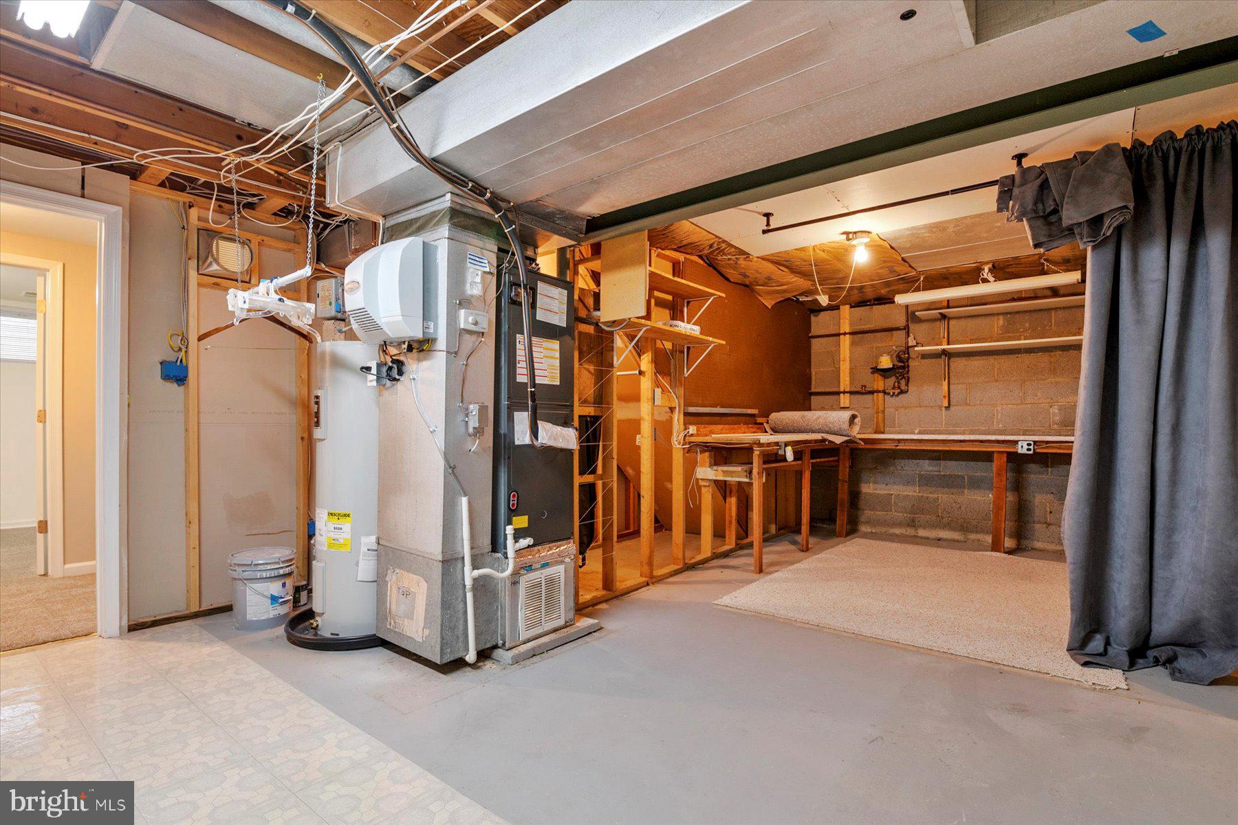 VILLAGE OF OWEN BROWN - Residential