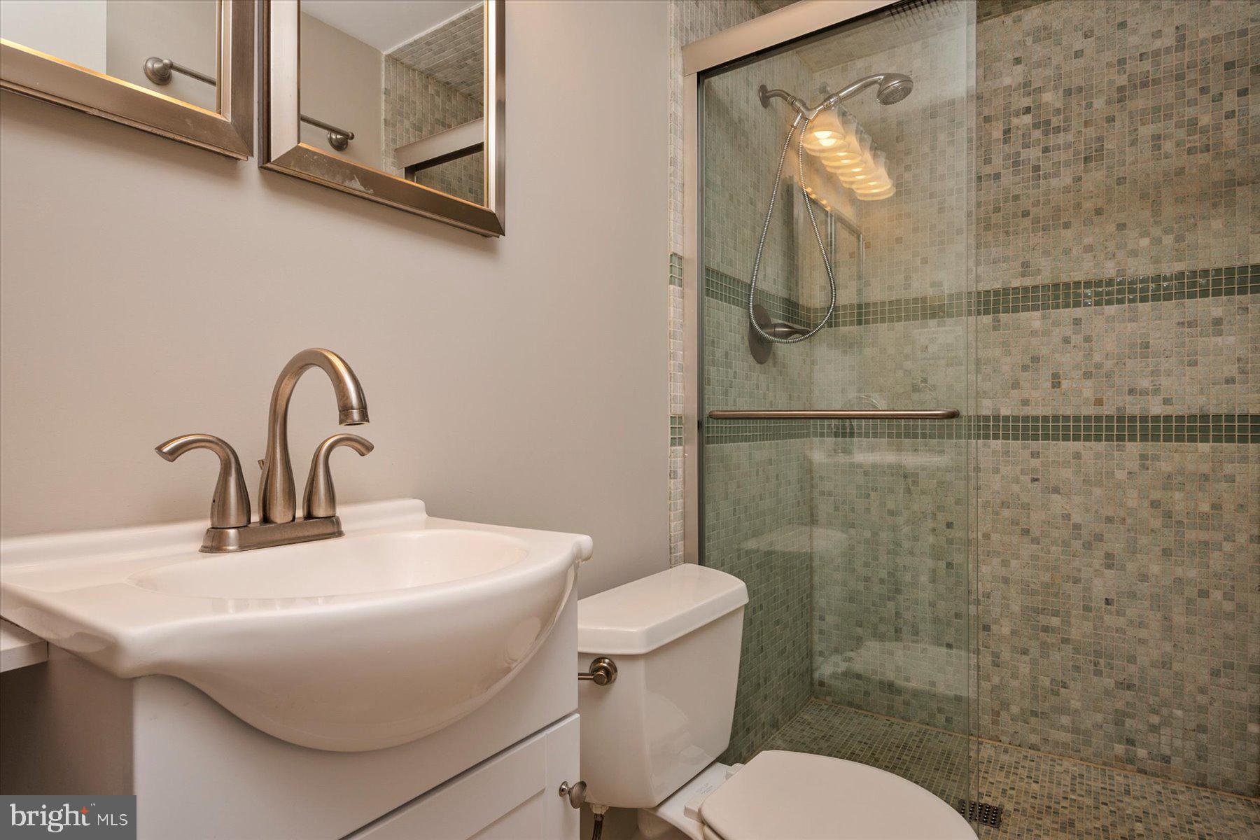 VILLAGE OF OWEN BROWN - Residential