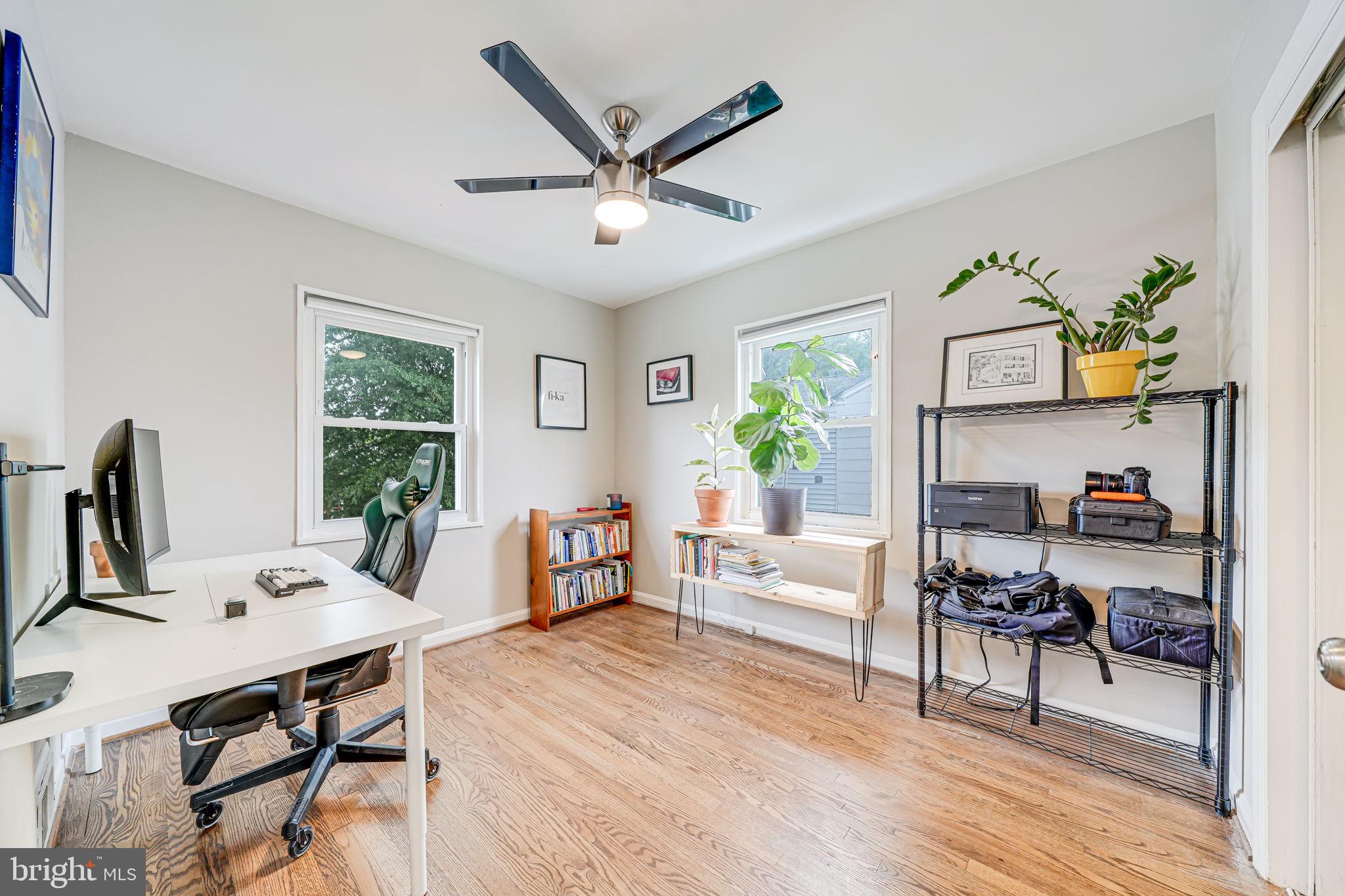 BUCKNELL MANOR - Residential