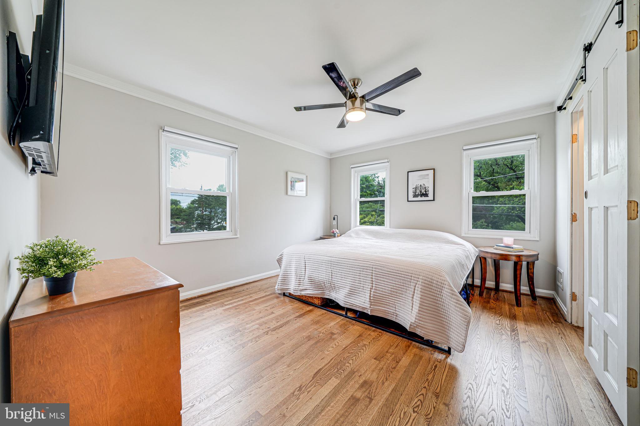 BUCKNELL MANOR - Residential