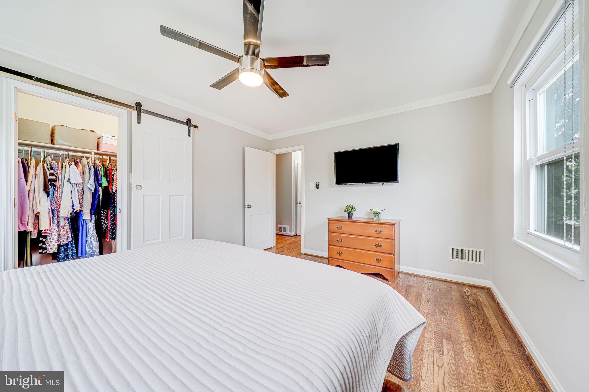 BUCKNELL MANOR - Residential