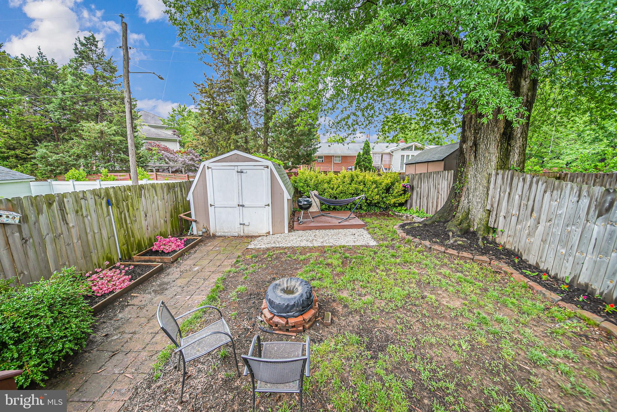 BUCKNELL MANOR - Residential