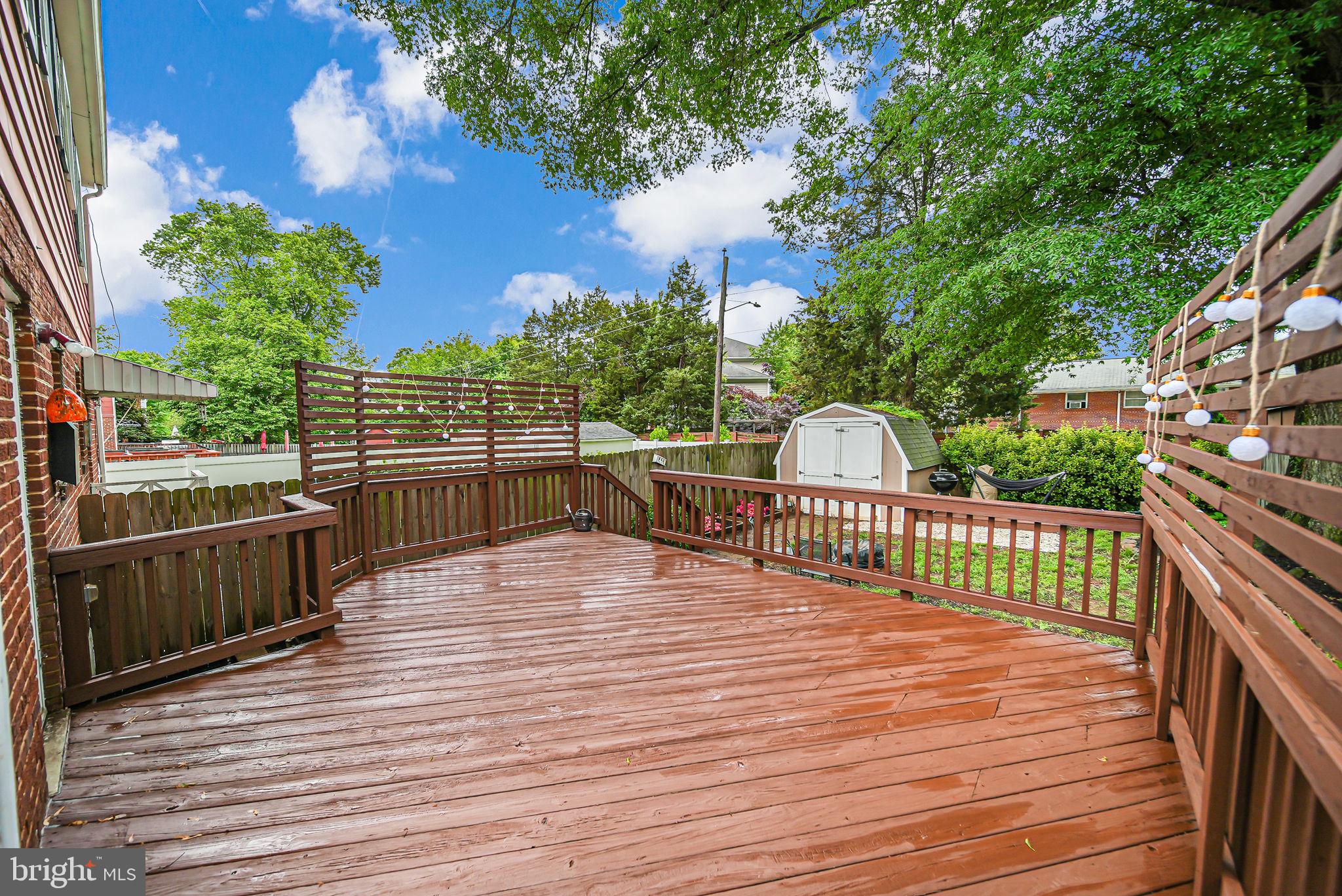 BUCKNELL MANOR - Residential