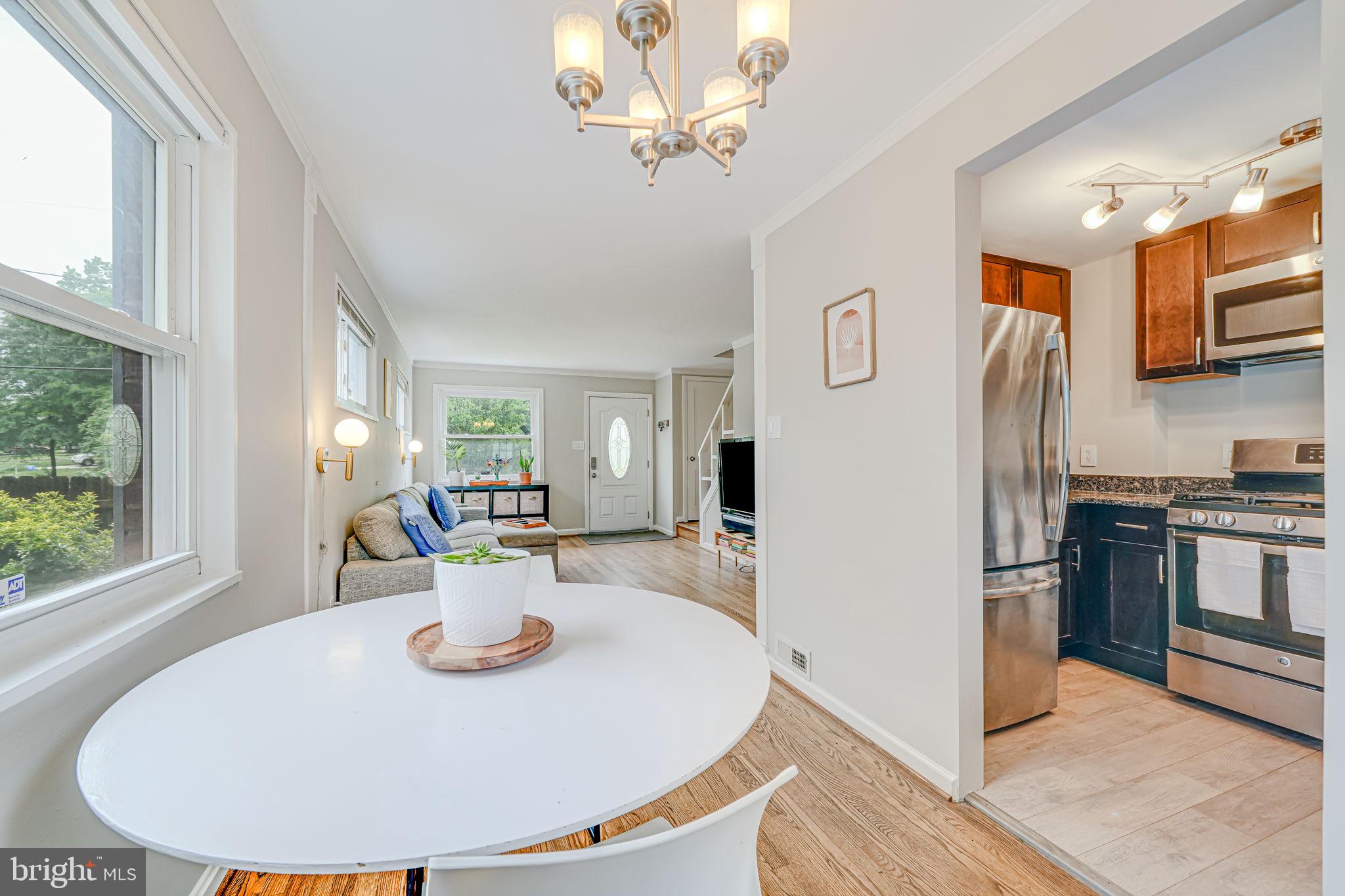 BUCKNELL MANOR - Residential