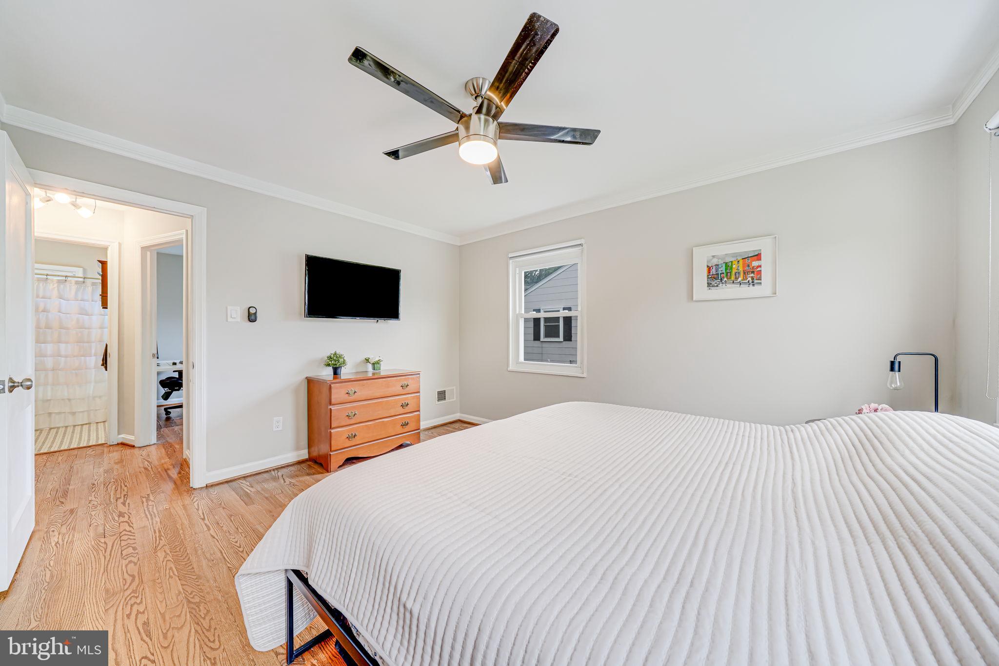 BUCKNELL MANOR - Residential