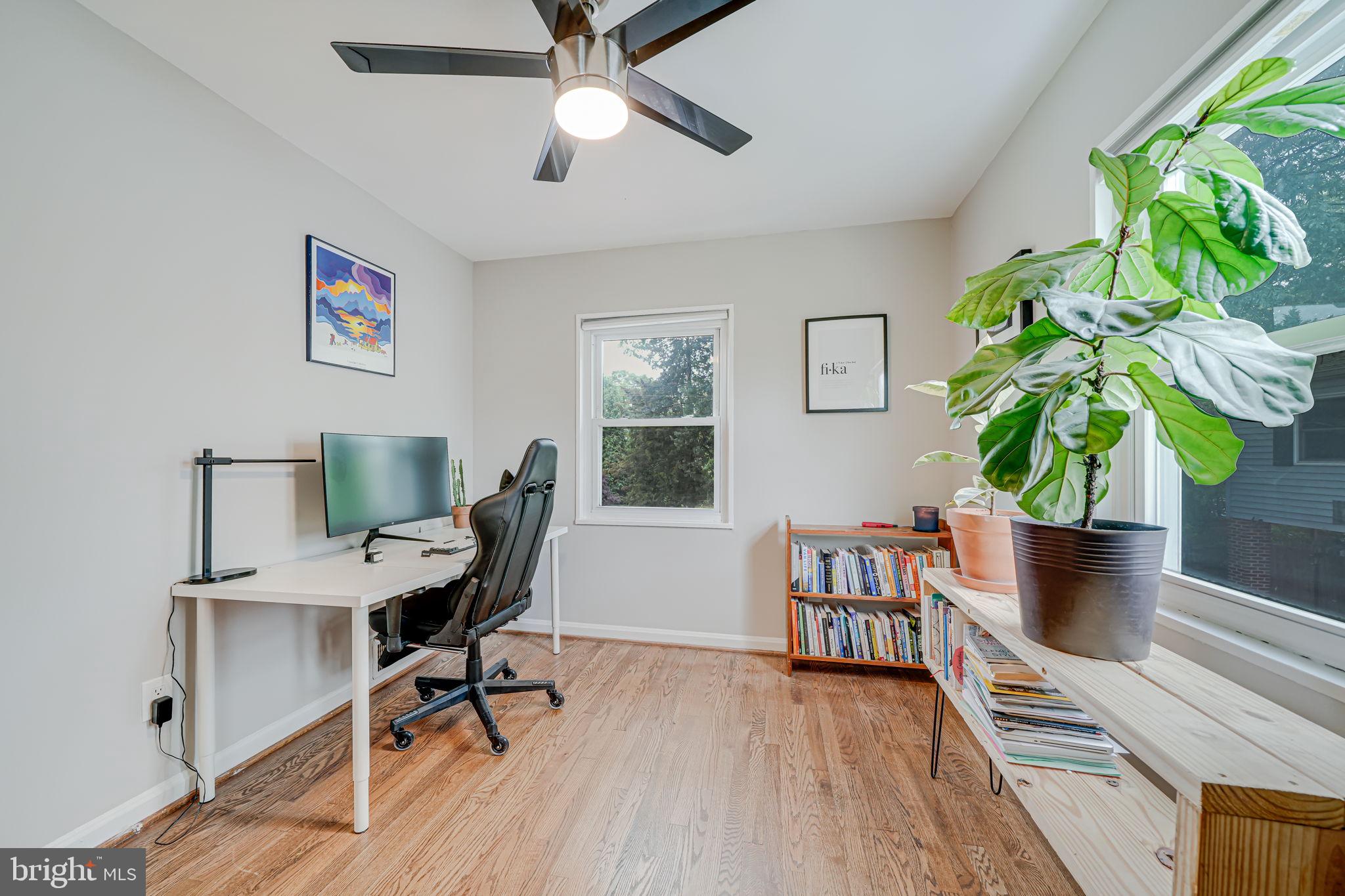 BUCKNELL MANOR - Residential