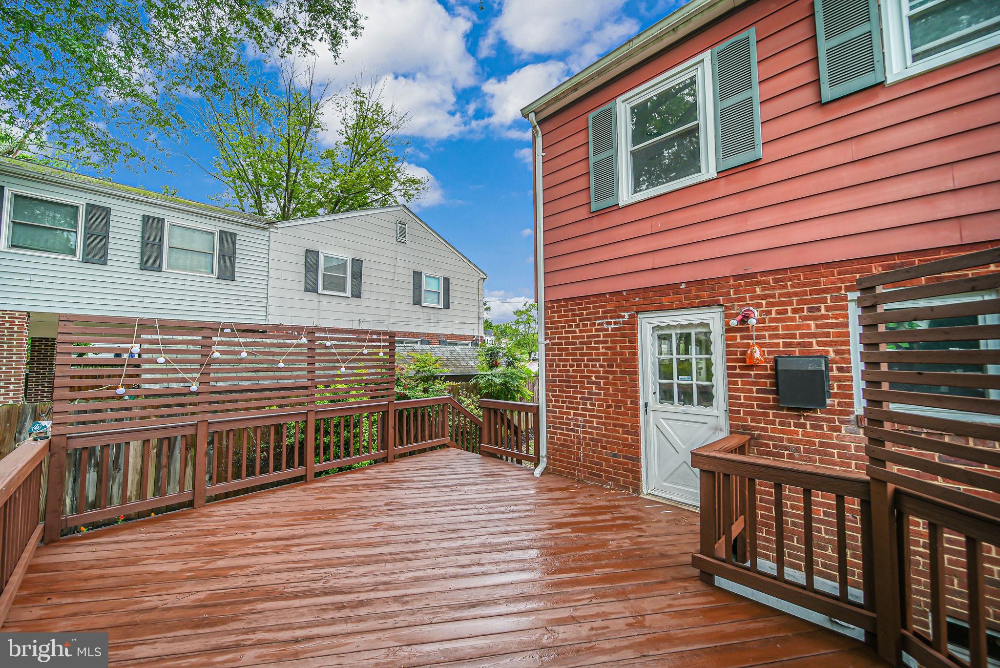 BUCKNELL MANOR - Residential