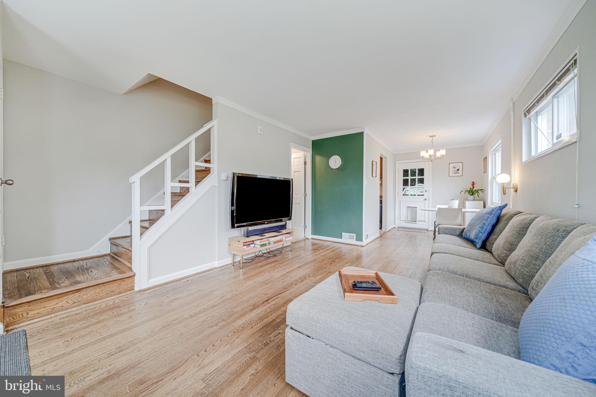 BUCKNELL MANOR - Residential