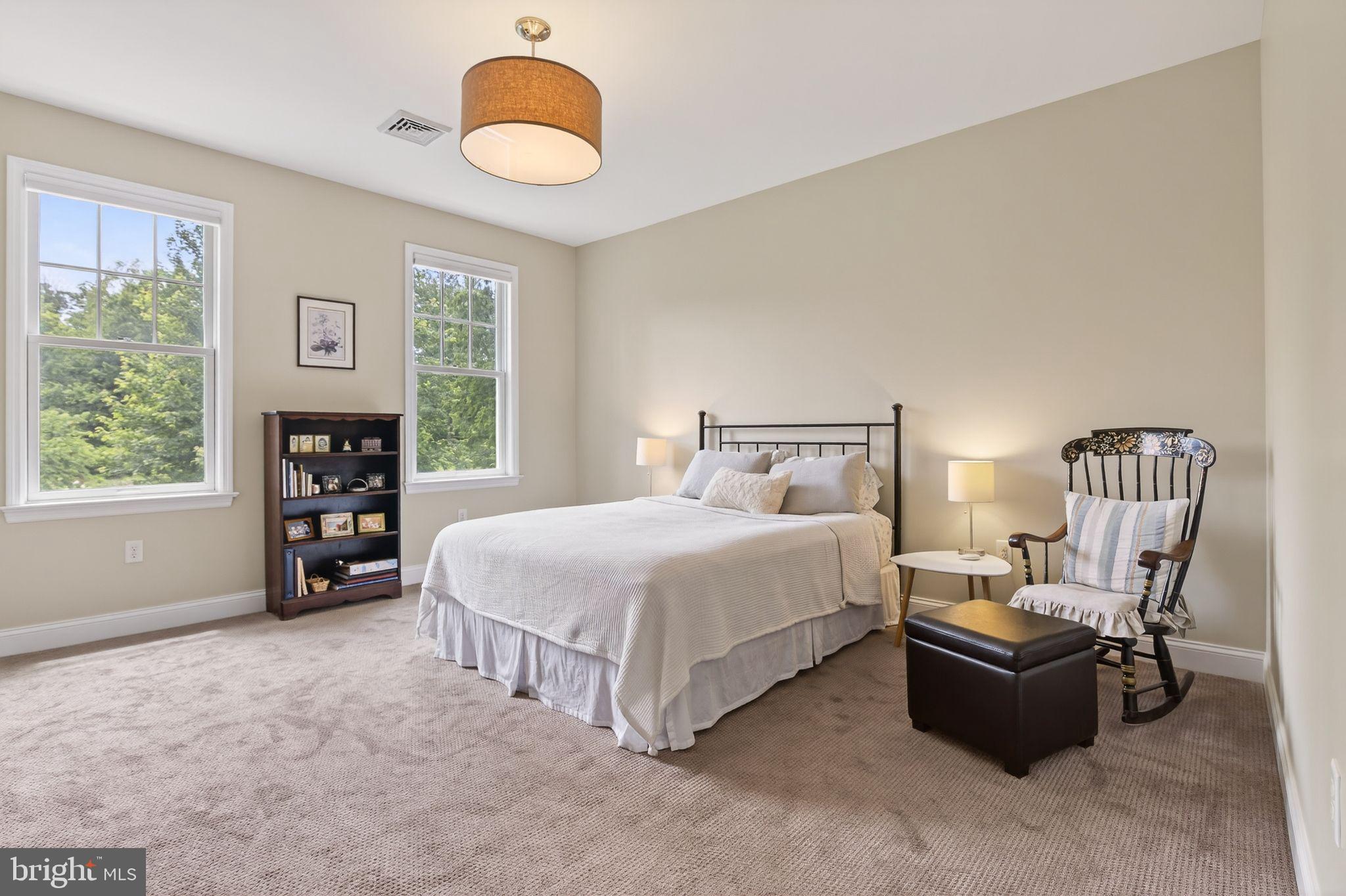 SCHOOL LANE HILLS - Residential