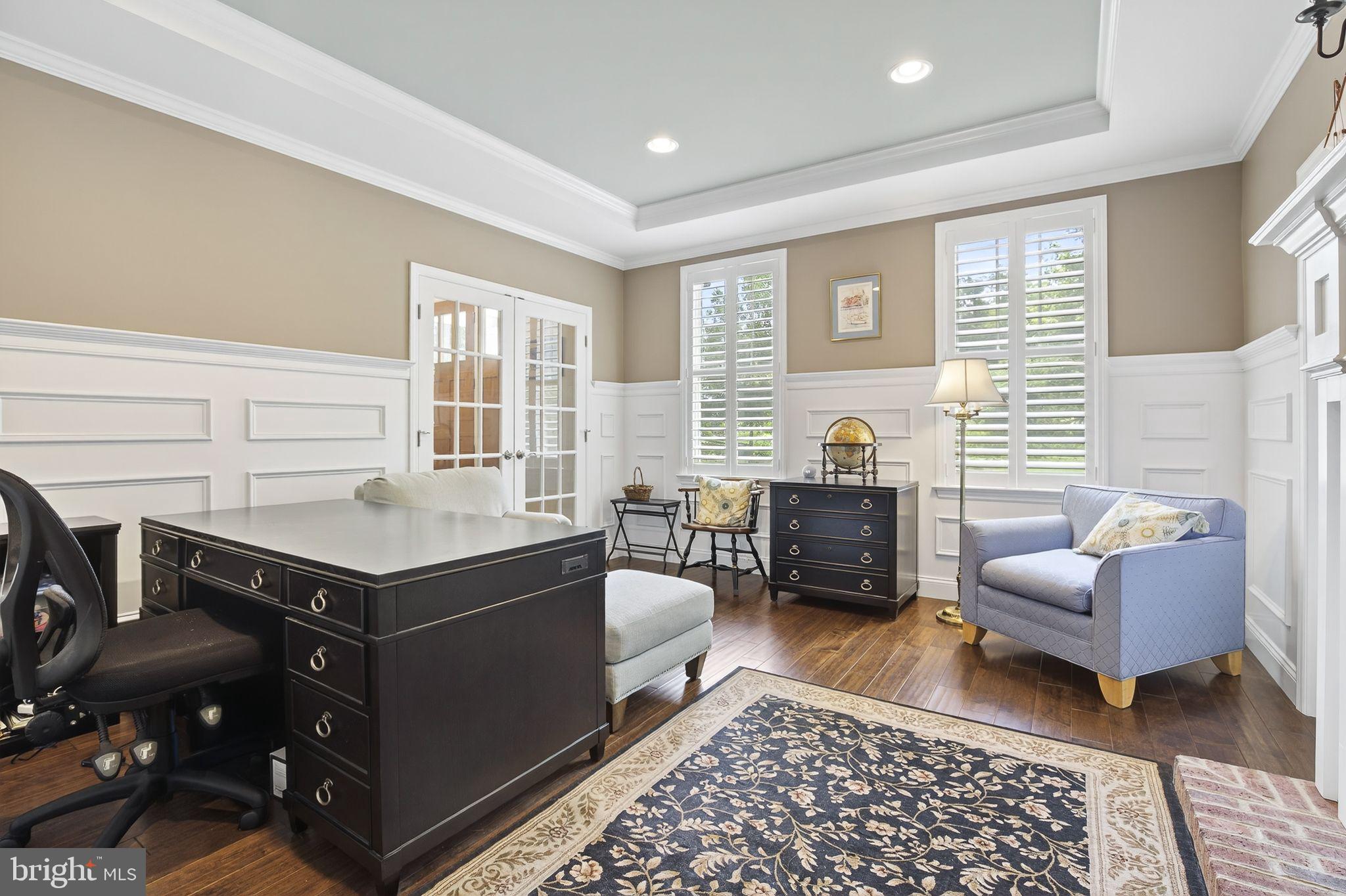 SCHOOL LANE HILLS - Residential