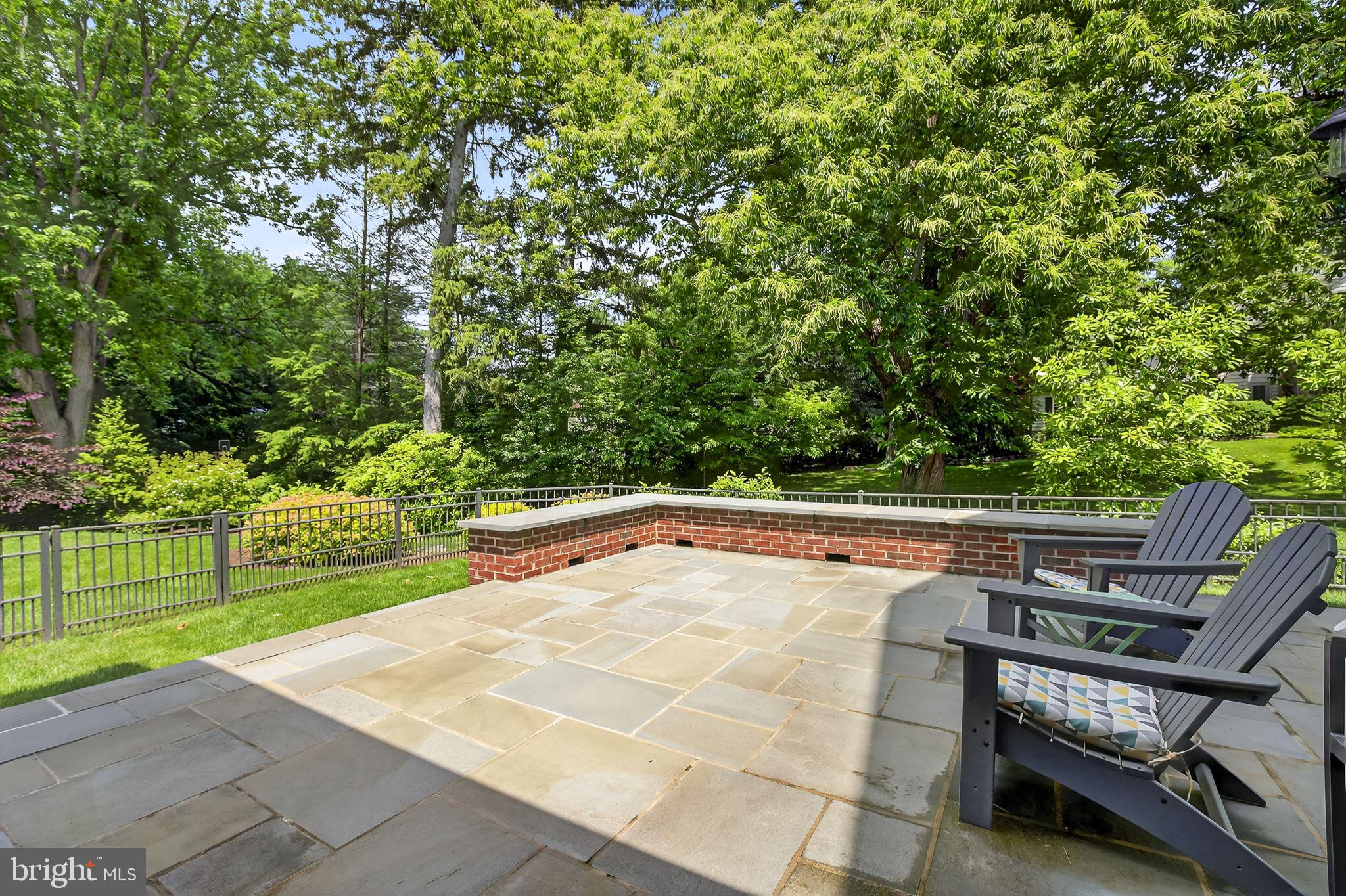 SCHOOL LANE HILLS - Residential