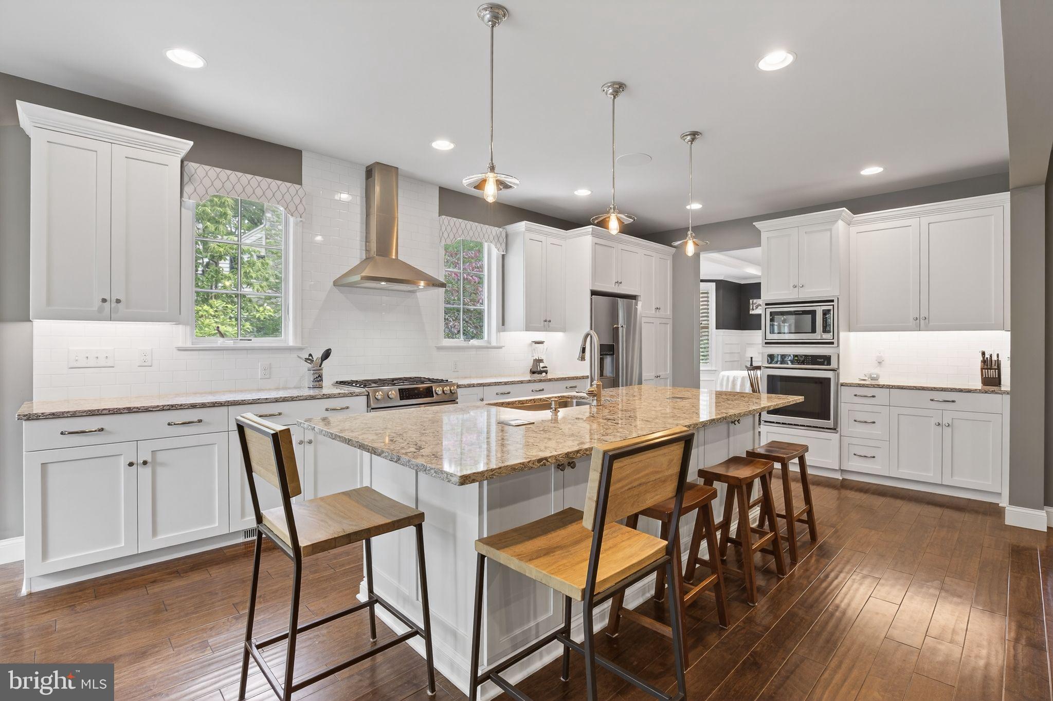 SCHOOL LANE HILLS - Residential