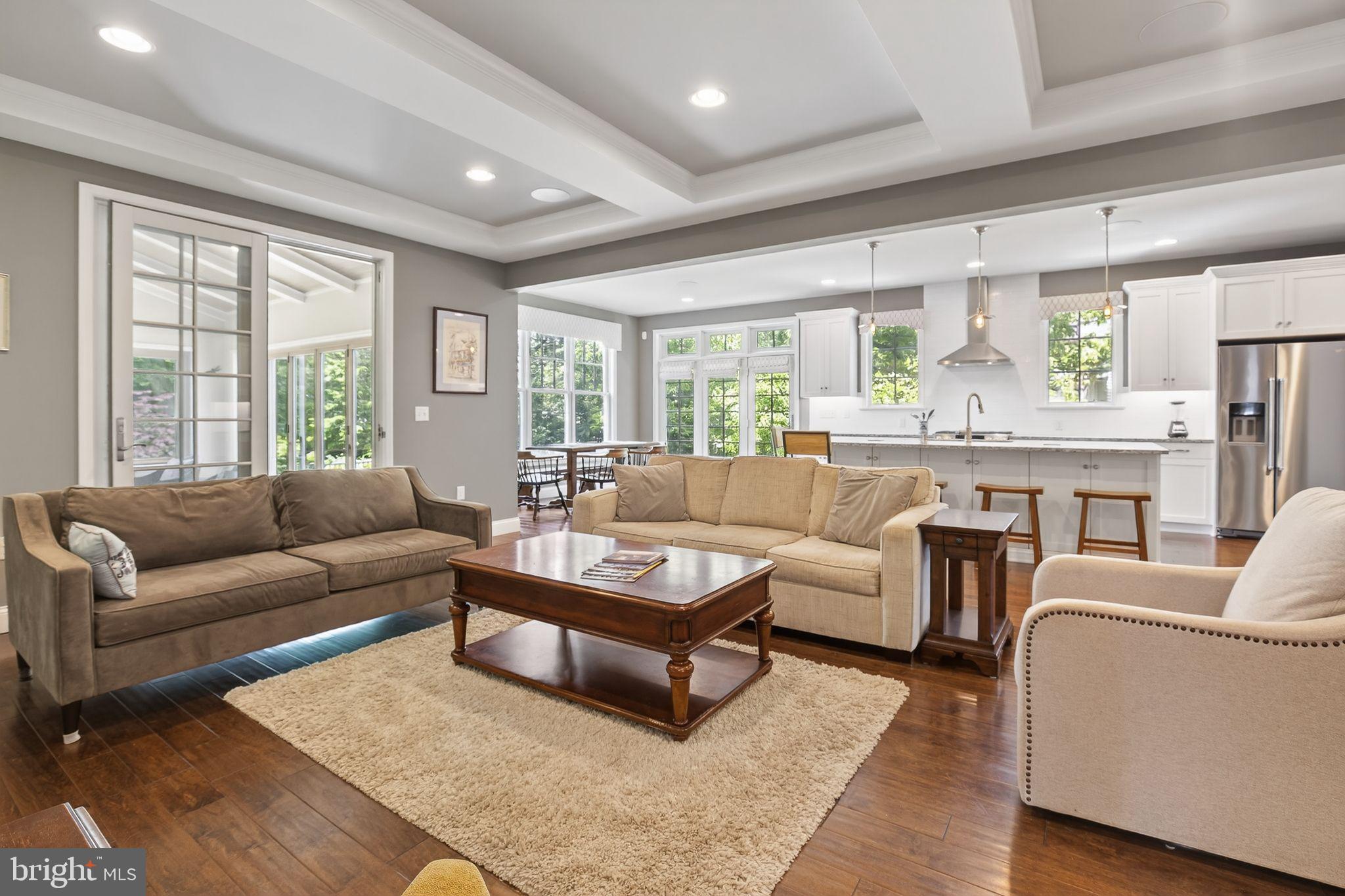 SCHOOL LANE HILLS - Residential