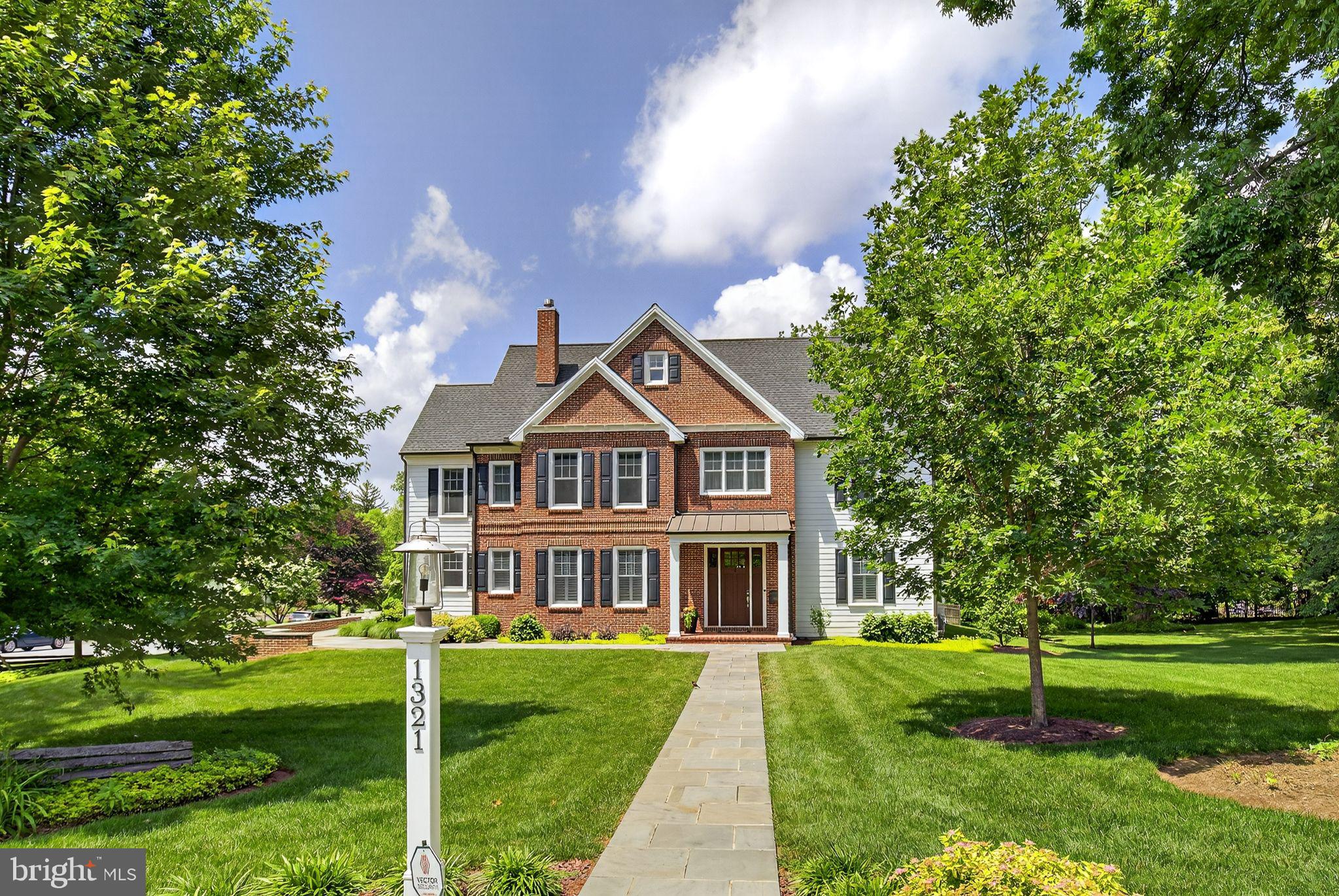 1321 HOMESTEAD LANE