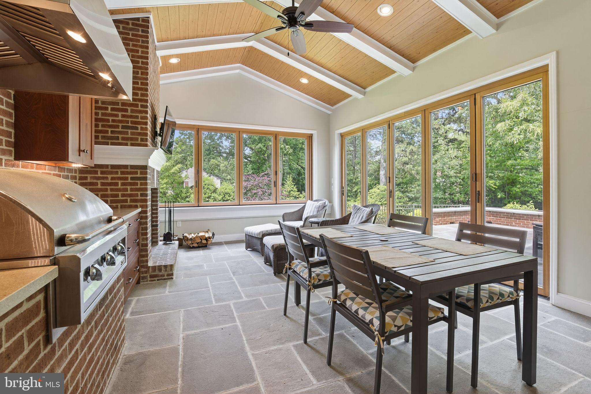 SCHOOL LANE HILLS - Residential