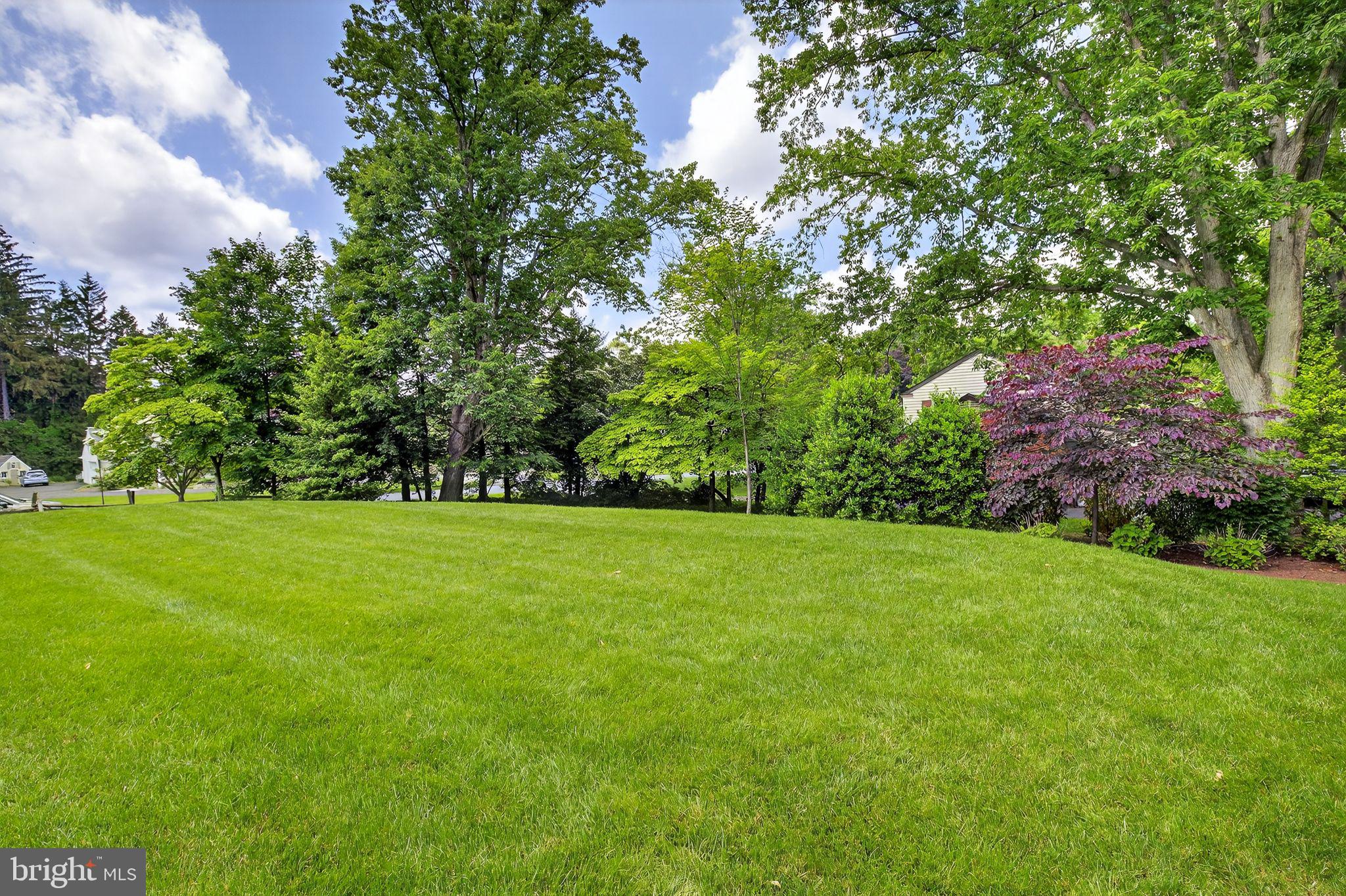 SCHOOL LANE HILLS - Residential