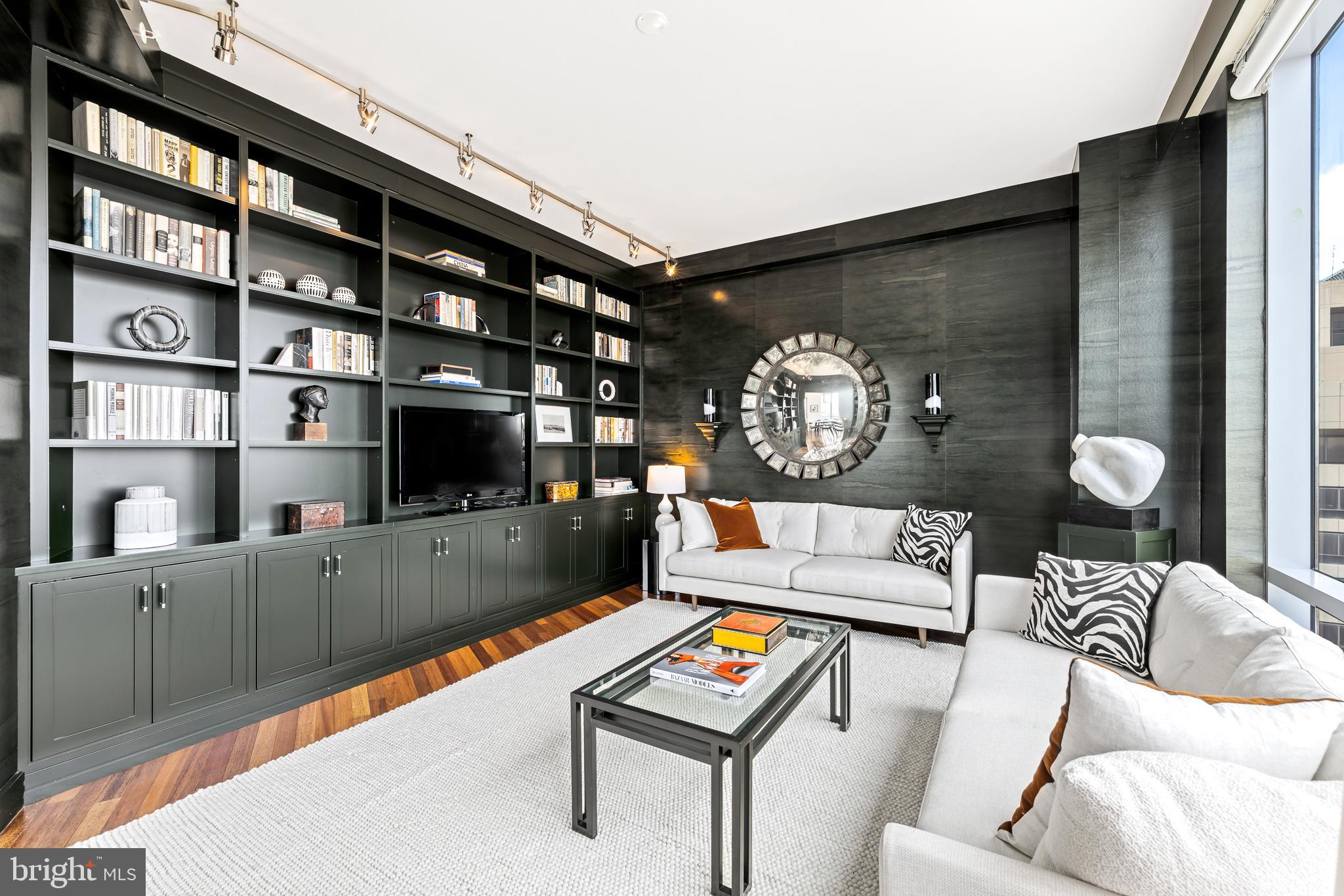 RITTENHOUSE SQUARE - Residential