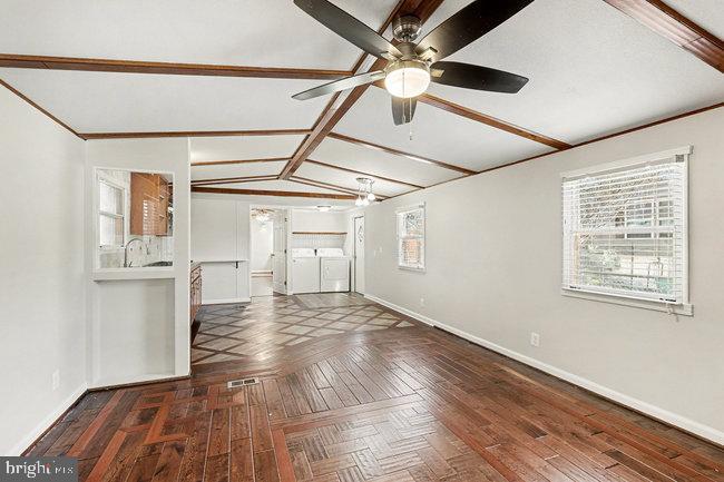 HIDDEN VALLEY - Residential