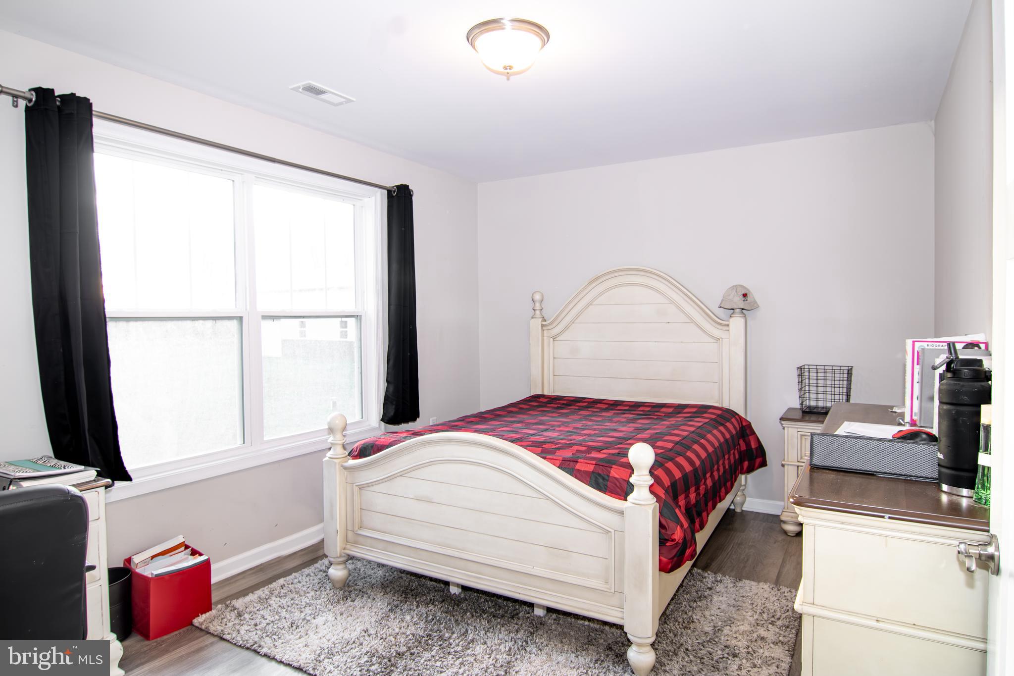 CHESTNUT HILL ESTATES - Residential