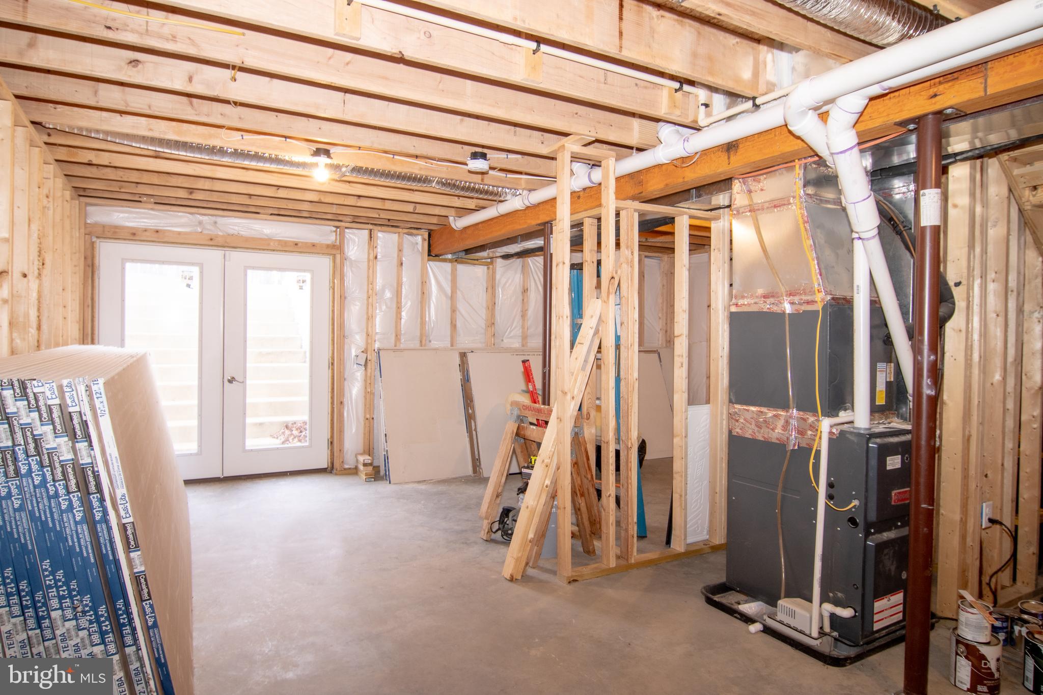 CHESTNUT HILL ESTATES - Residential