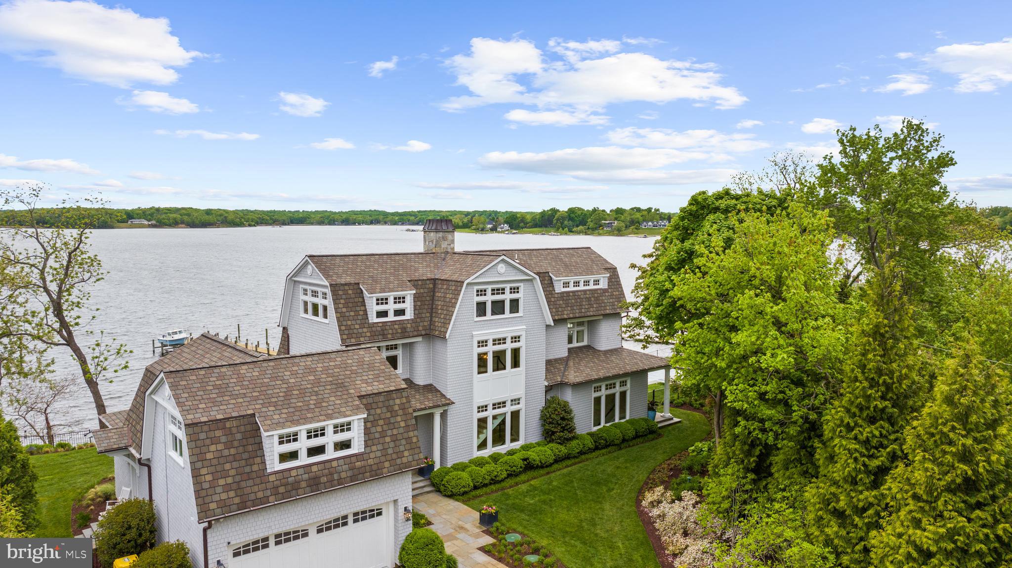 WILD ROSE SHORES - Residential