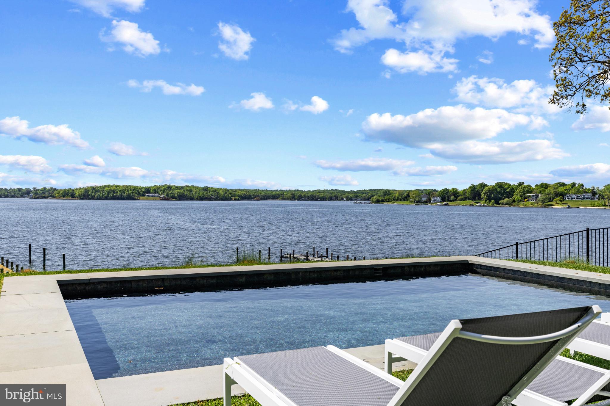 WILD ROSE SHORES - Residential