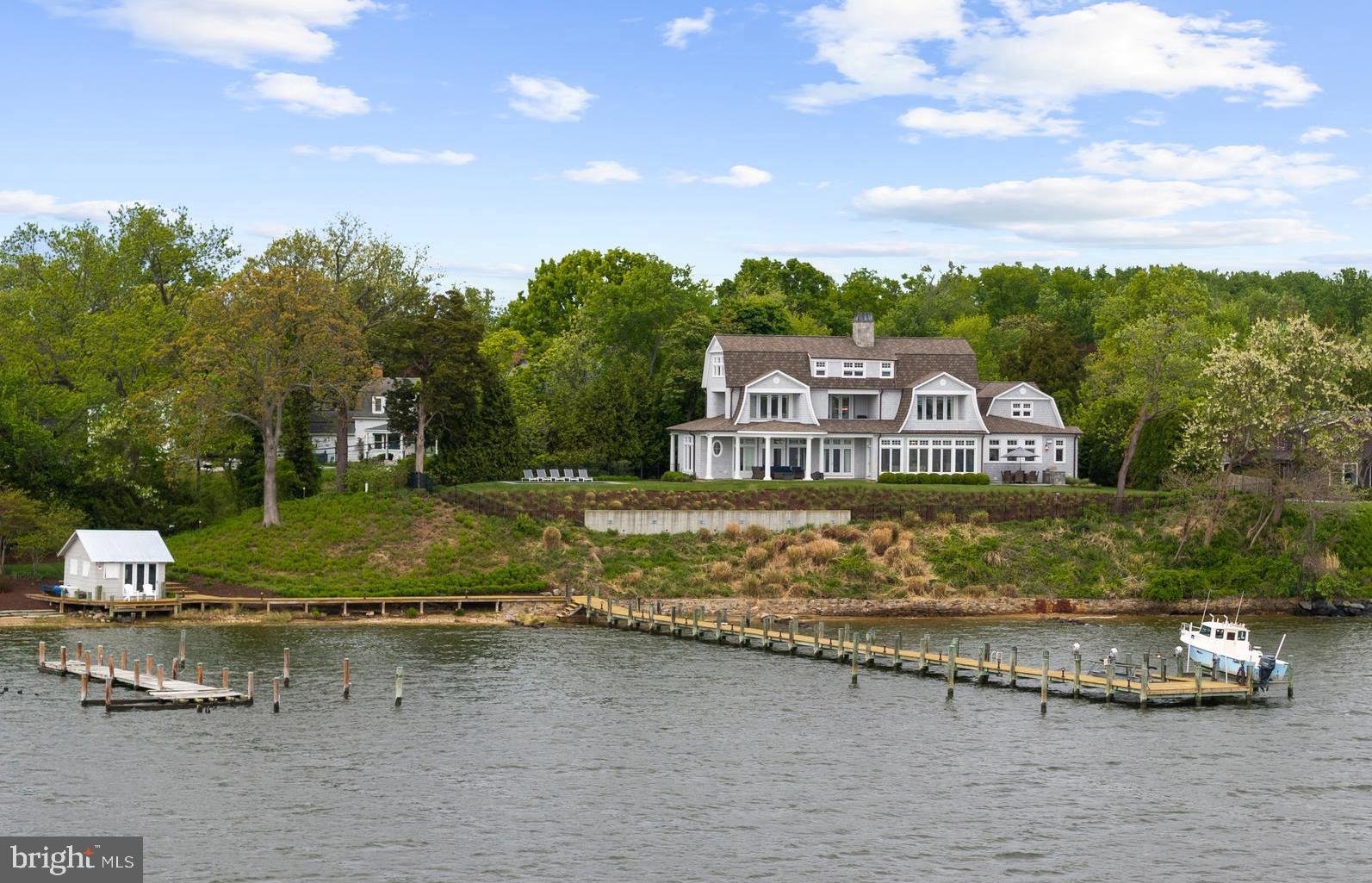 WILD ROSE SHORES - Residential