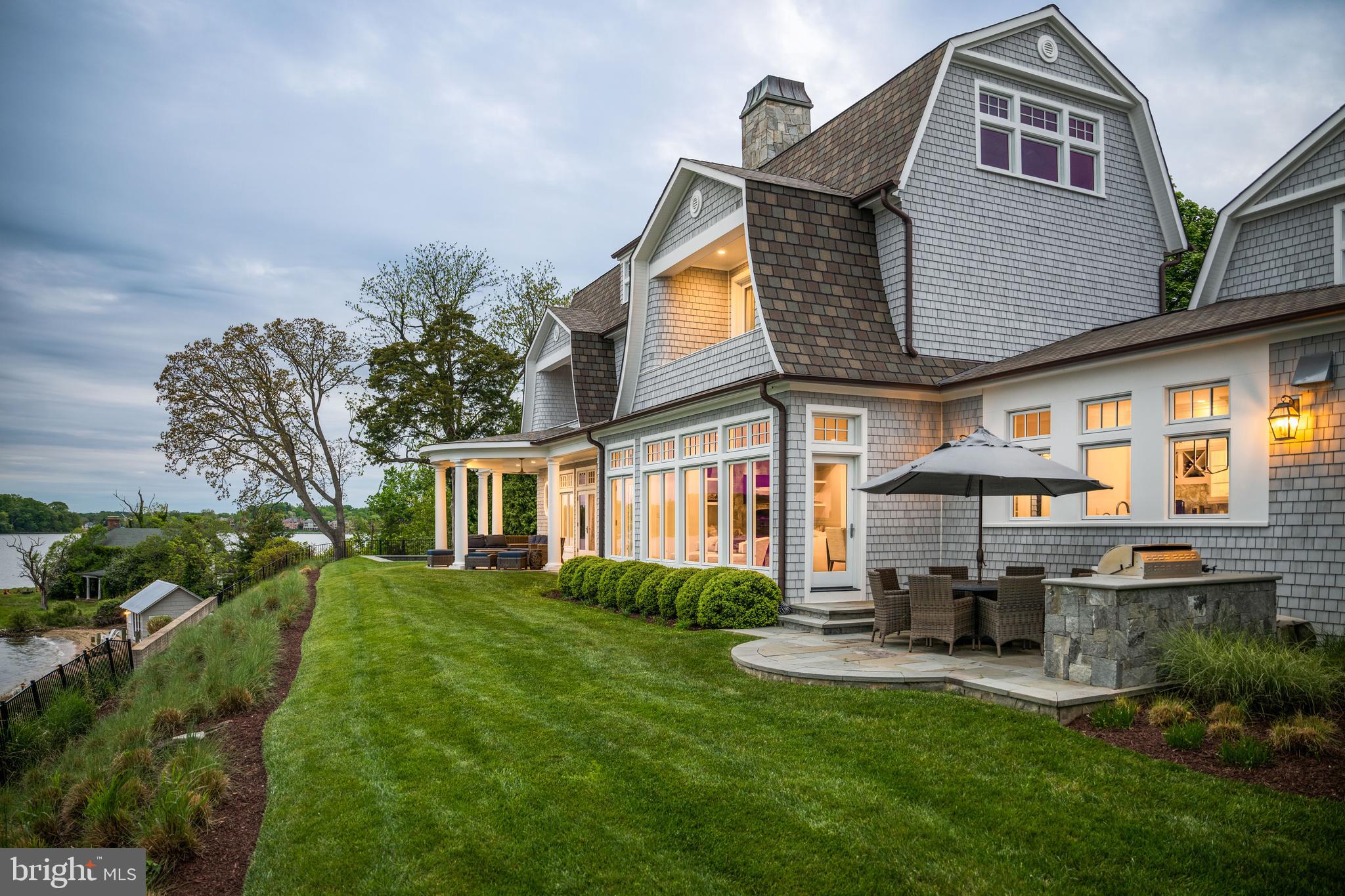 WILD ROSE SHORES - Residential