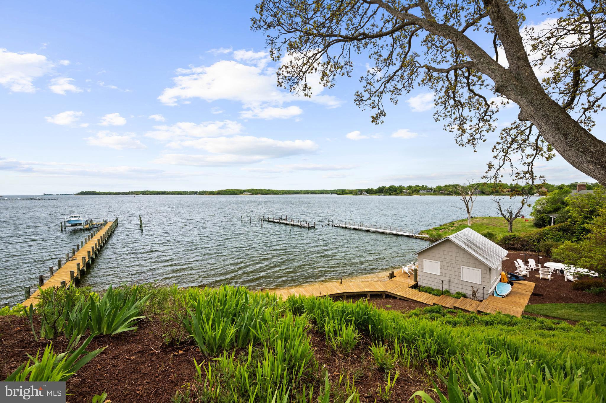 WILD ROSE SHORES - Residential