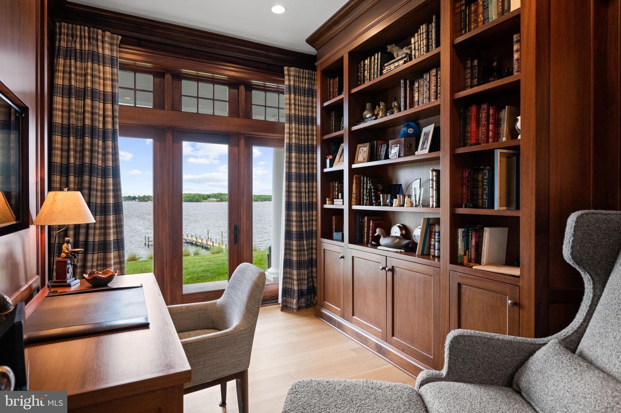 WILD ROSE SHORES - Residential