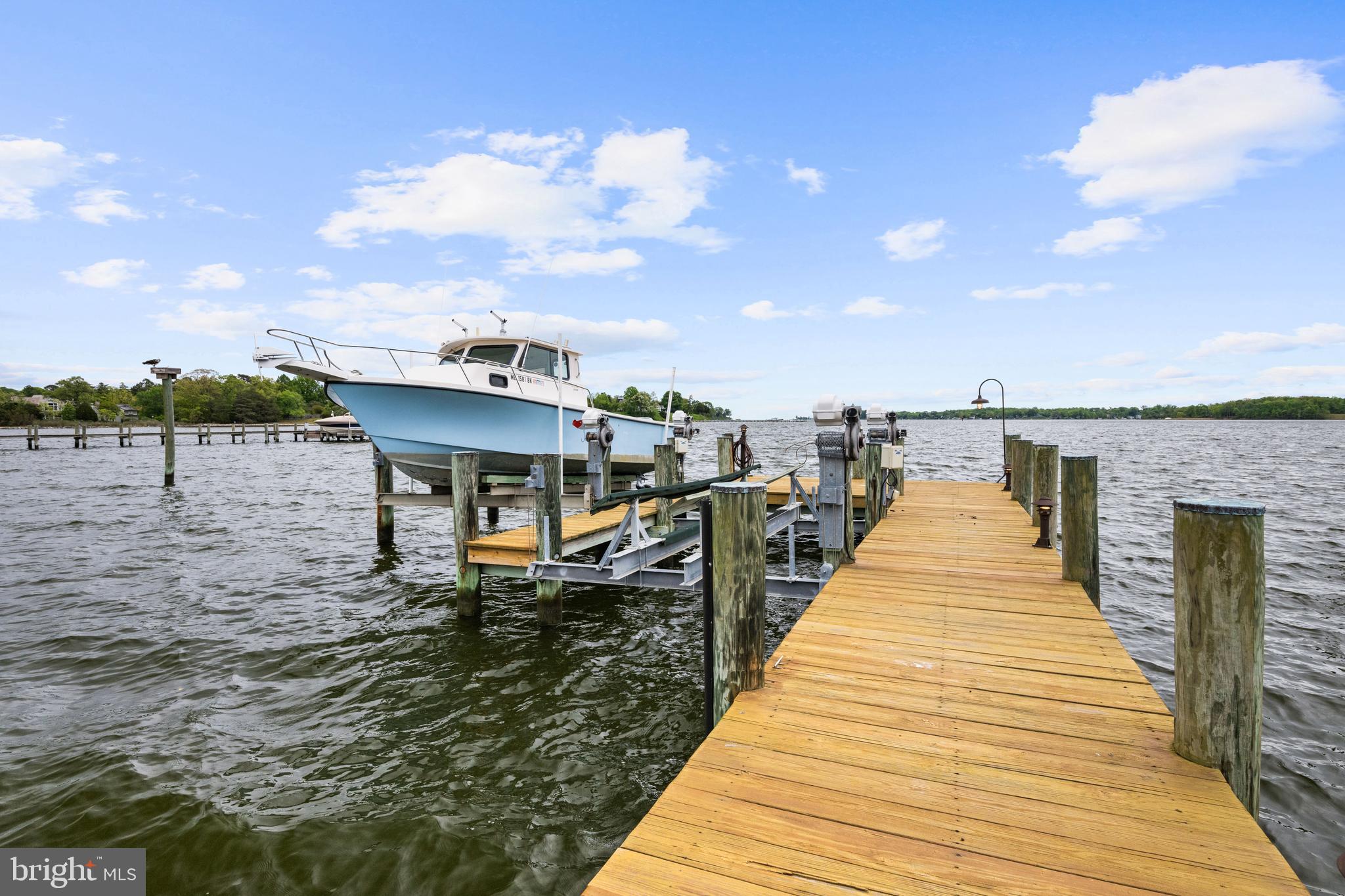 WILD ROSE SHORES - Residential