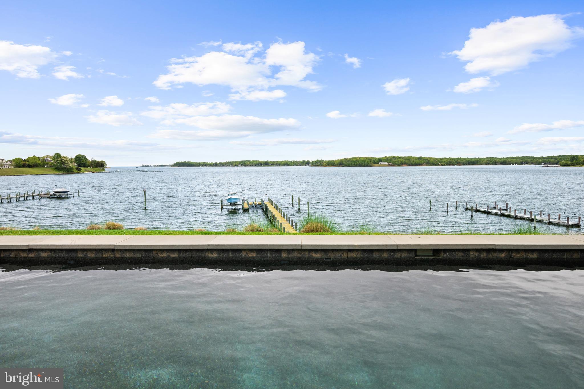 WILD ROSE SHORES - Residential