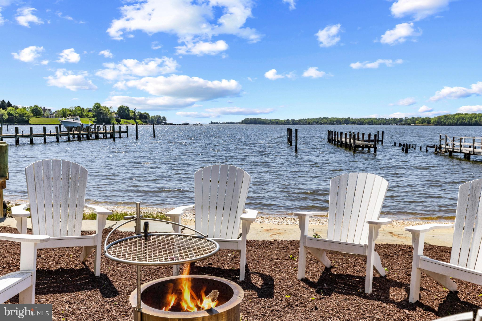 WILD ROSE SHORES - Residential