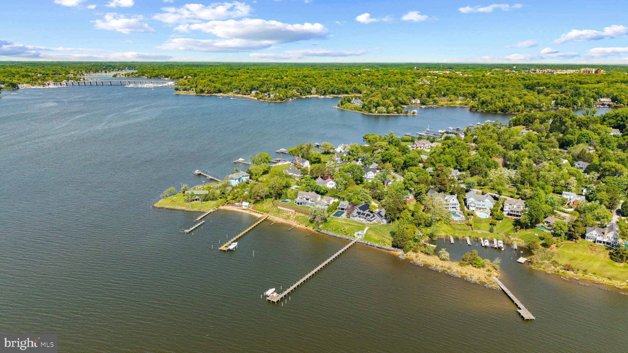 WILD ROSE SHORES - Residential