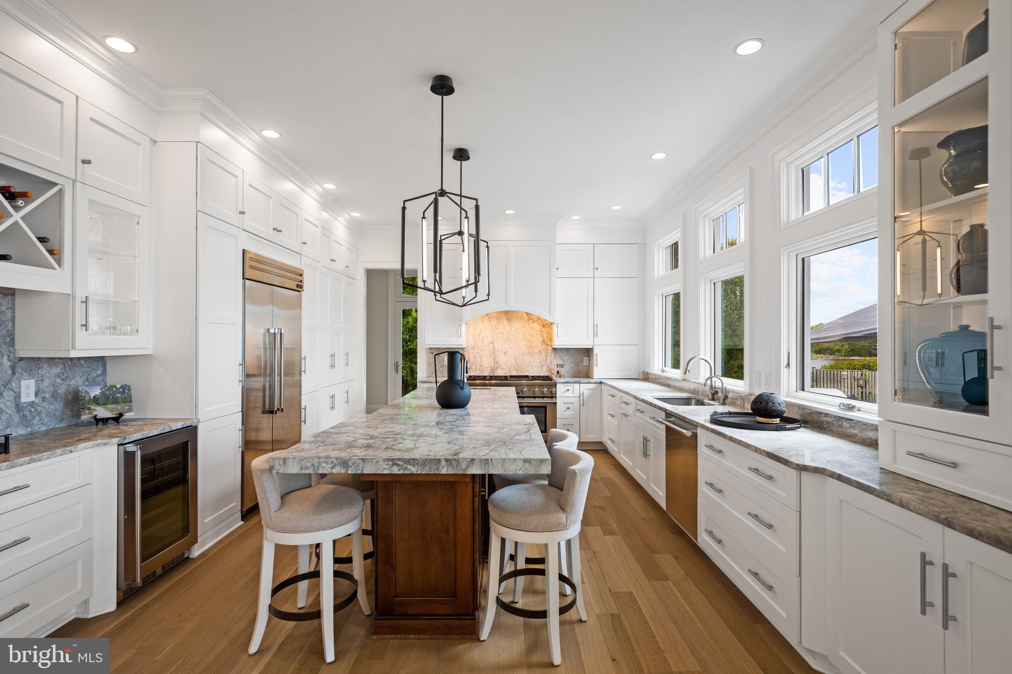 WILD ROSE SHORES - Residential