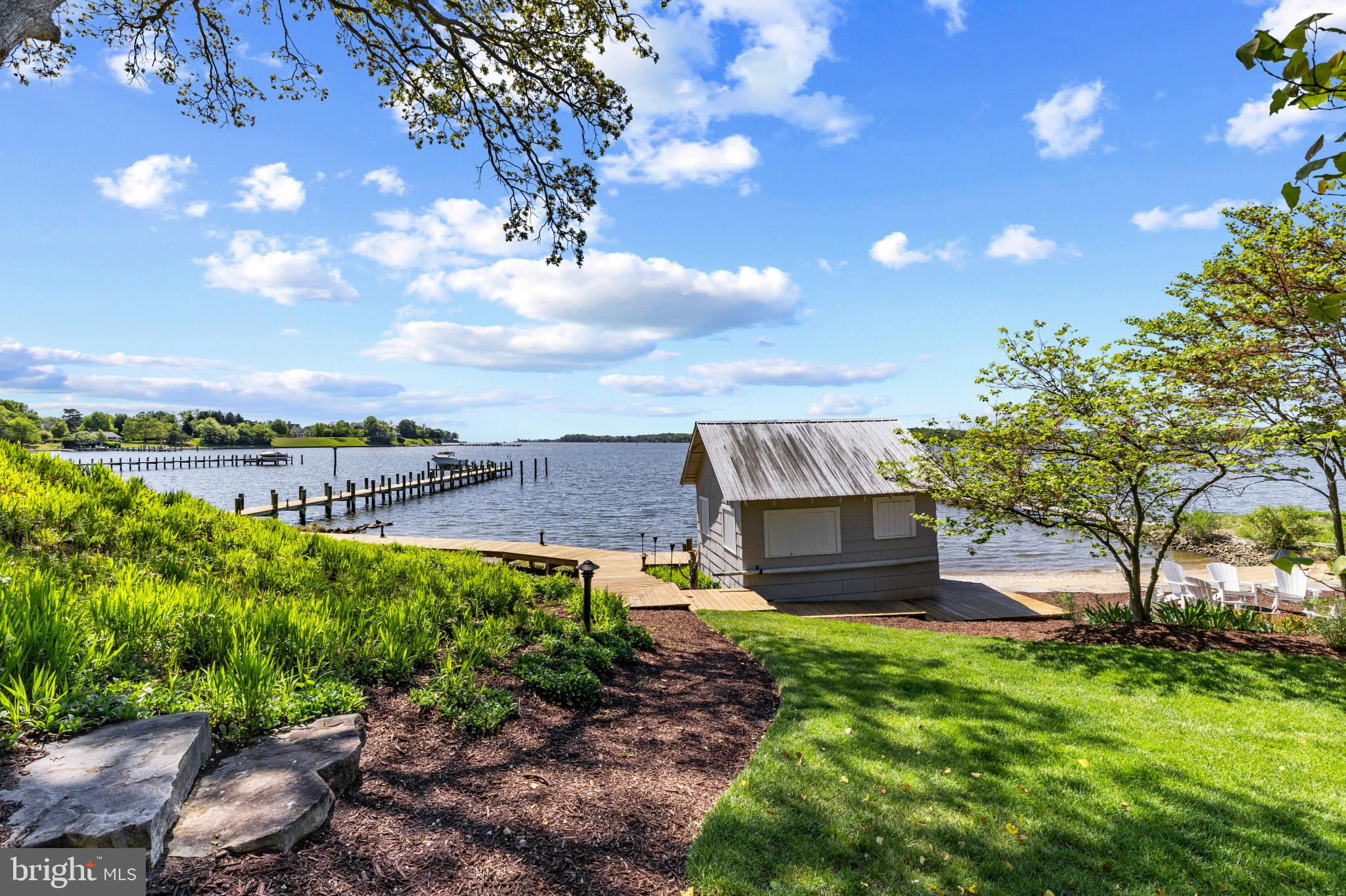 WILD ROSE SHORES - Residential
