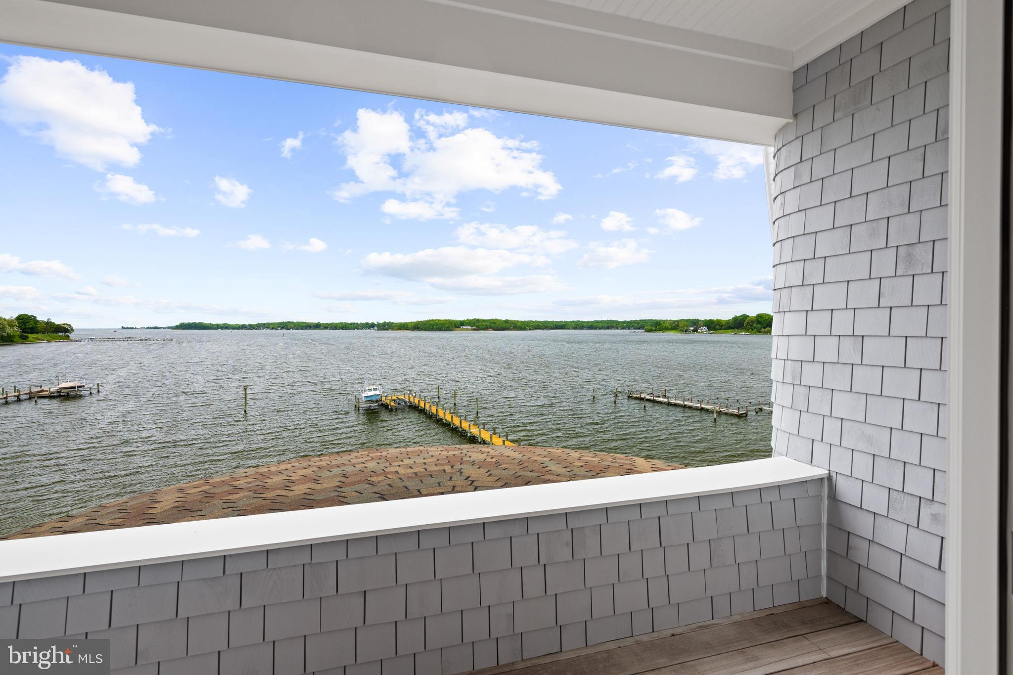 WILD ROSE SHORES - Residential