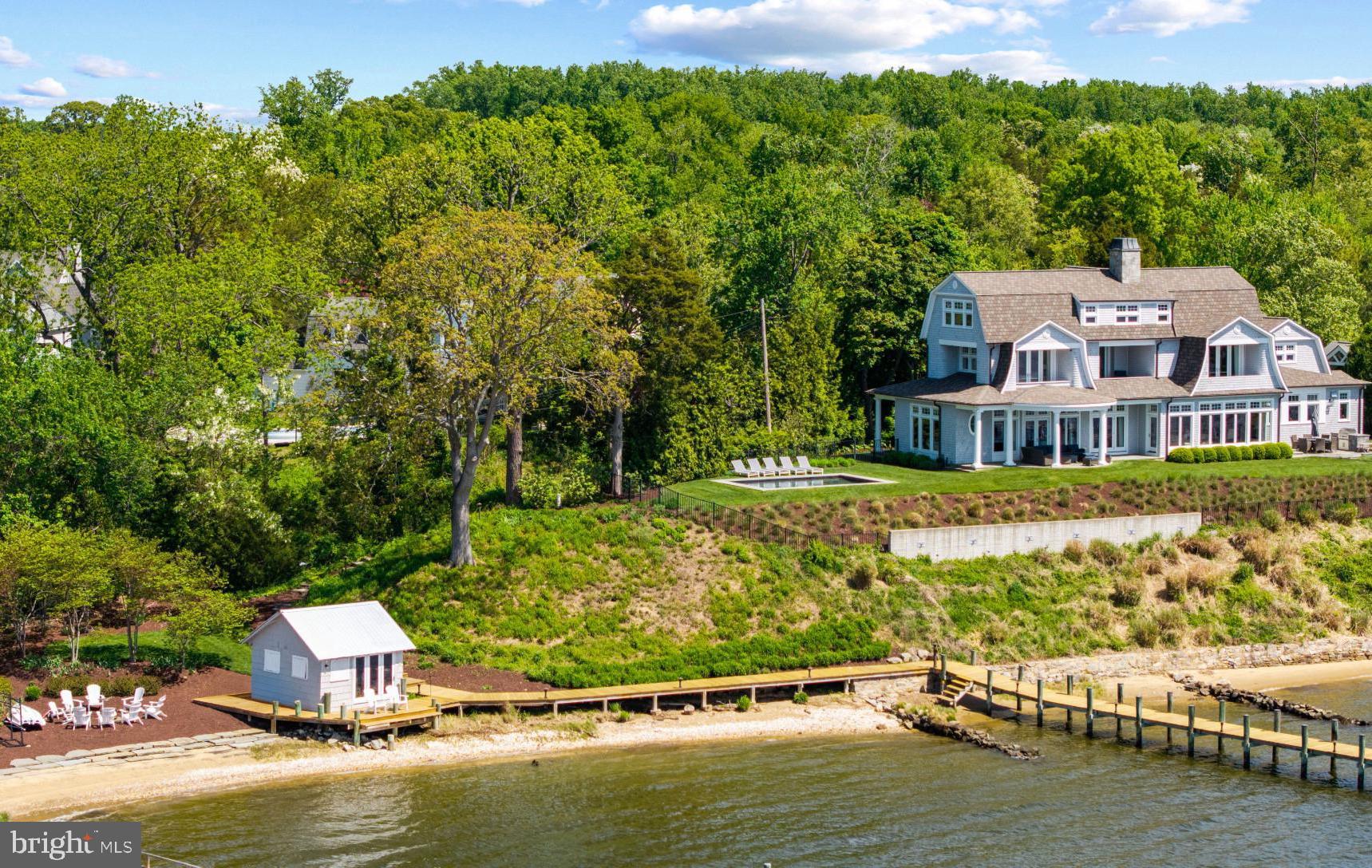 WILD ROSE SHORES - Residential