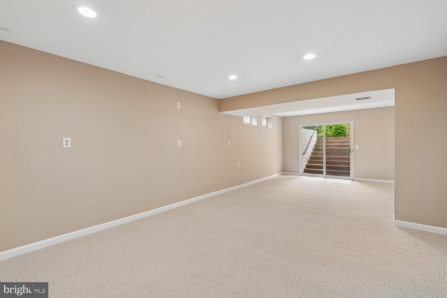 SENECA CROSSING - Residential
